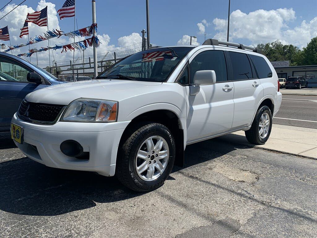 Used Mitsubishi Endeavor for Sale (with Photos) - CarGurus