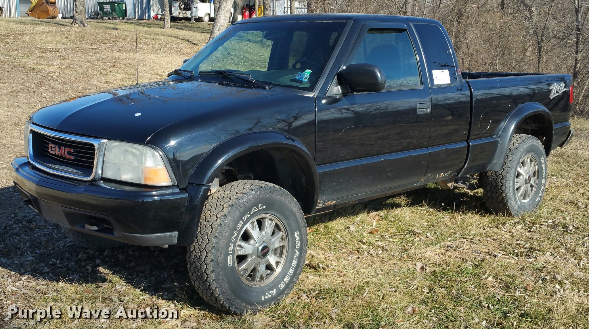 2002 GMC Sonoma Ext. Cab pickup truck in Holden, MO | Item L4668 sold |  Purple Wave