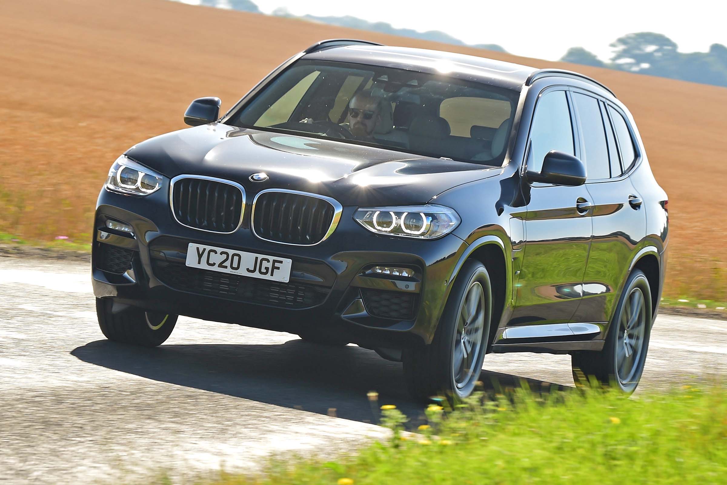 BMW X3 hybrid review 2022 | DrivingElectric