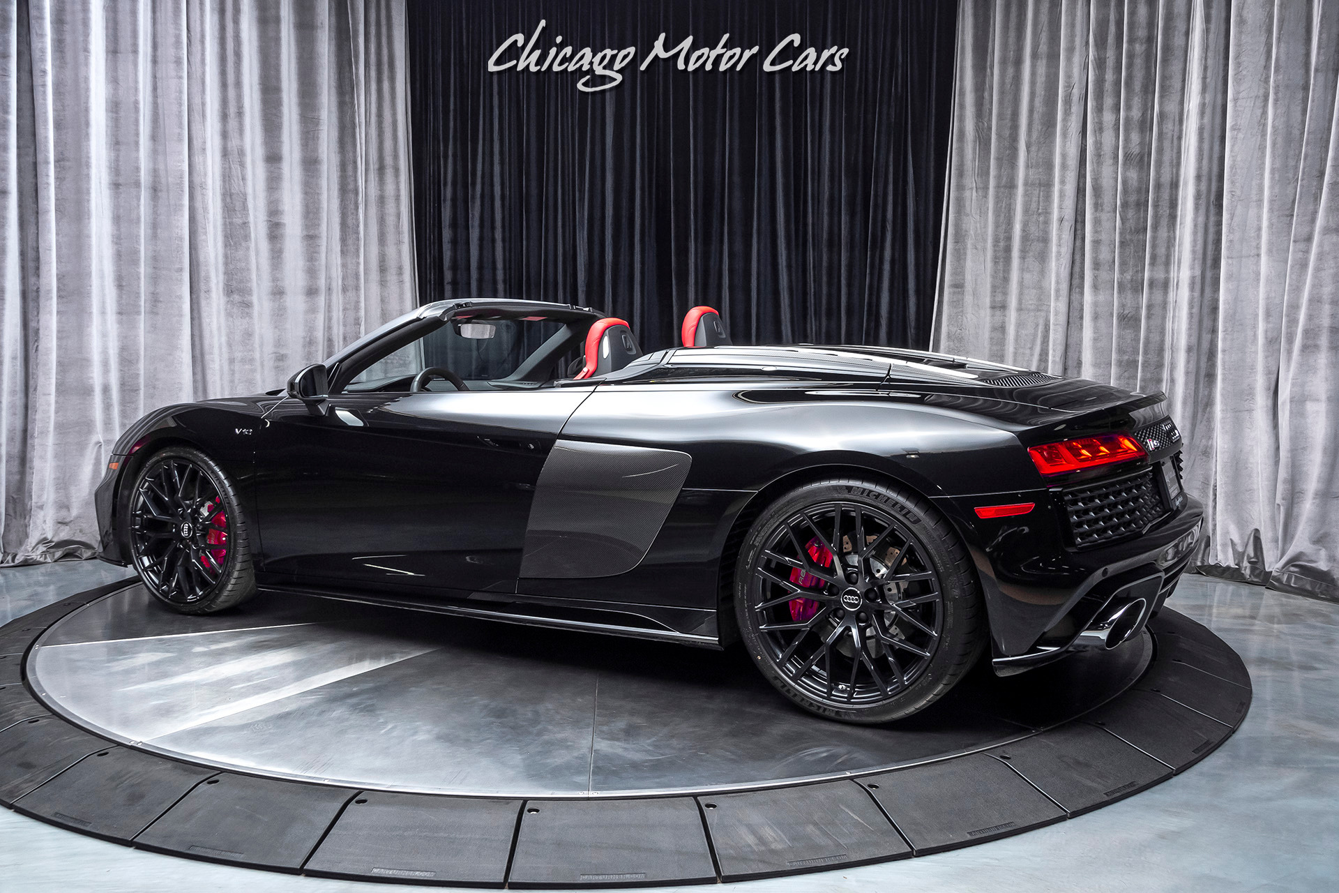 Used 2020 Audi R8 5.2L V10 Quattro Spyder Convertible MSRP $203k+ ONLY  2,700 MILES! For Sale (Special Pricing) | Chicago Motor Cars Stock #16974