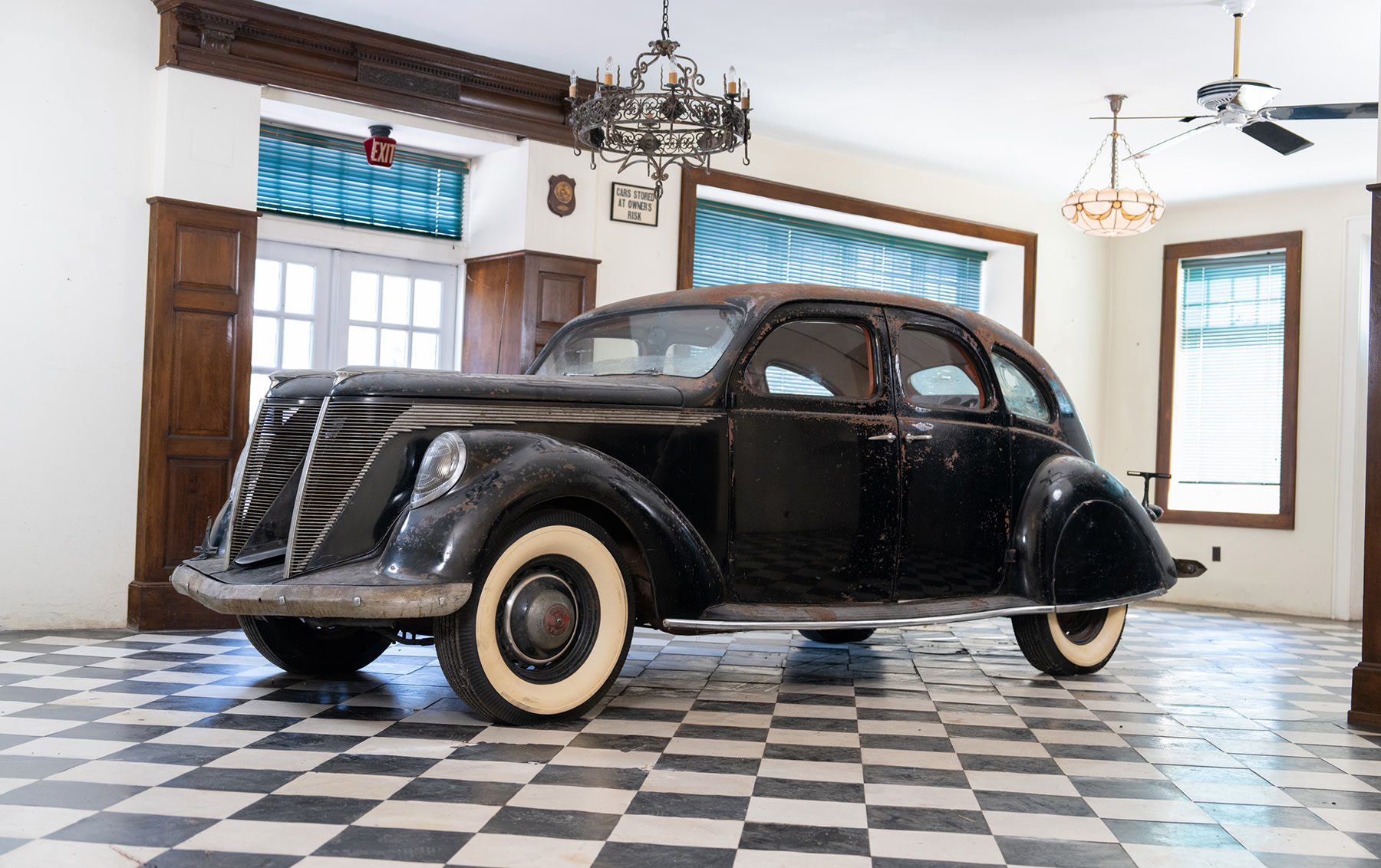 1937 Lincoln-Zephyr 'Twin Grille' Custom Sedan | Gooding & Company