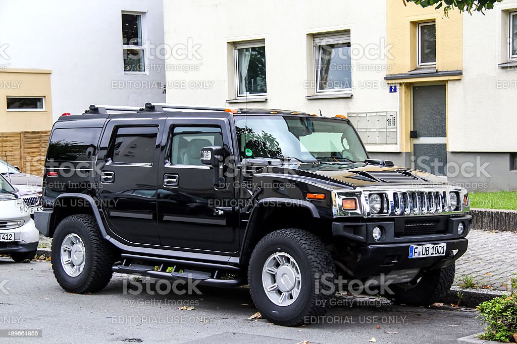 Hummer H2 Stock Photo - Download Image Now - Driving, Hummer, 2015 - iStock