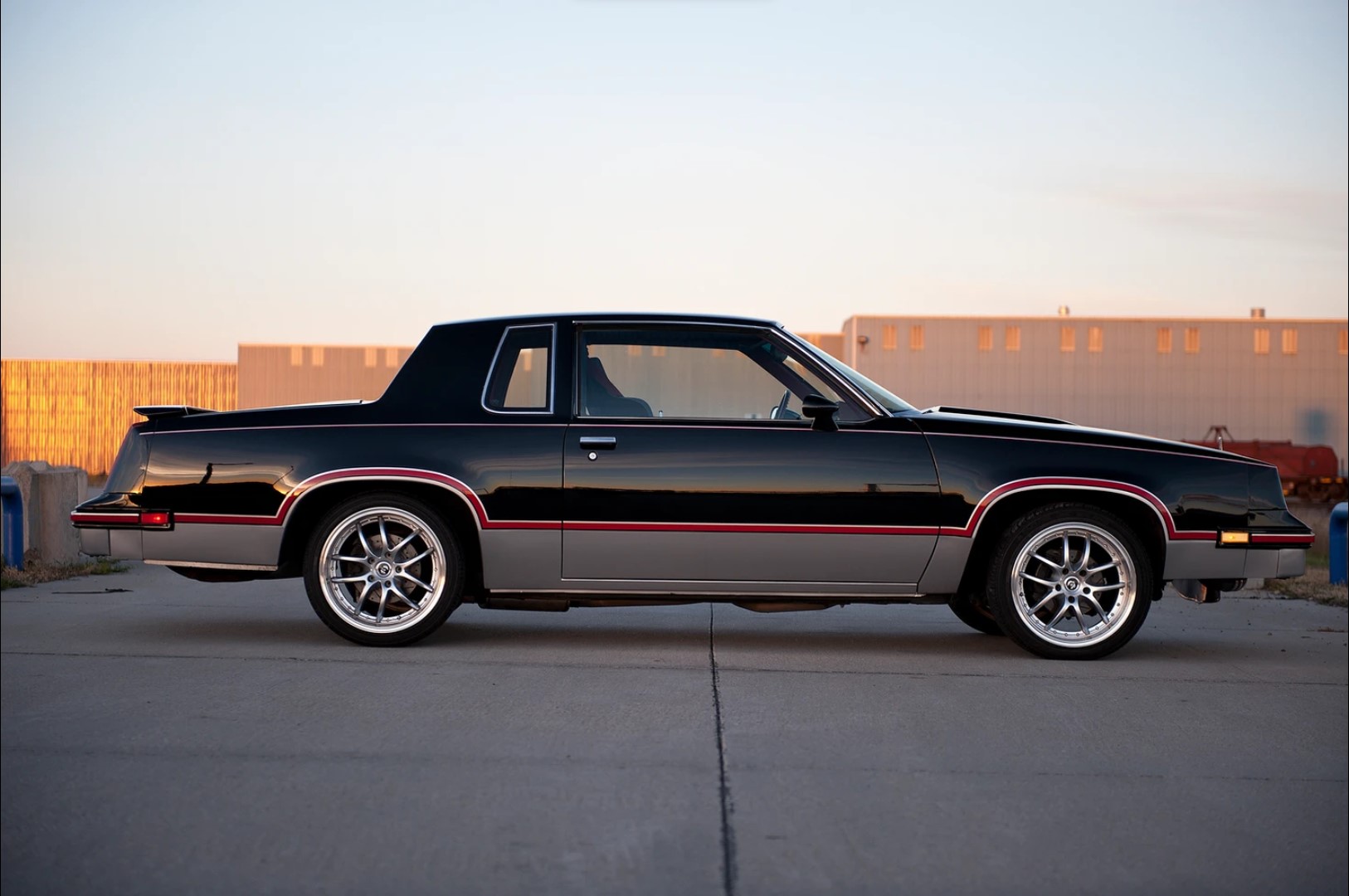 840 HP 4WD '82 Oldsmobile Cutlass Smokes, Drags, and Drives Crowds Wild  With Burnouts - autoevolution