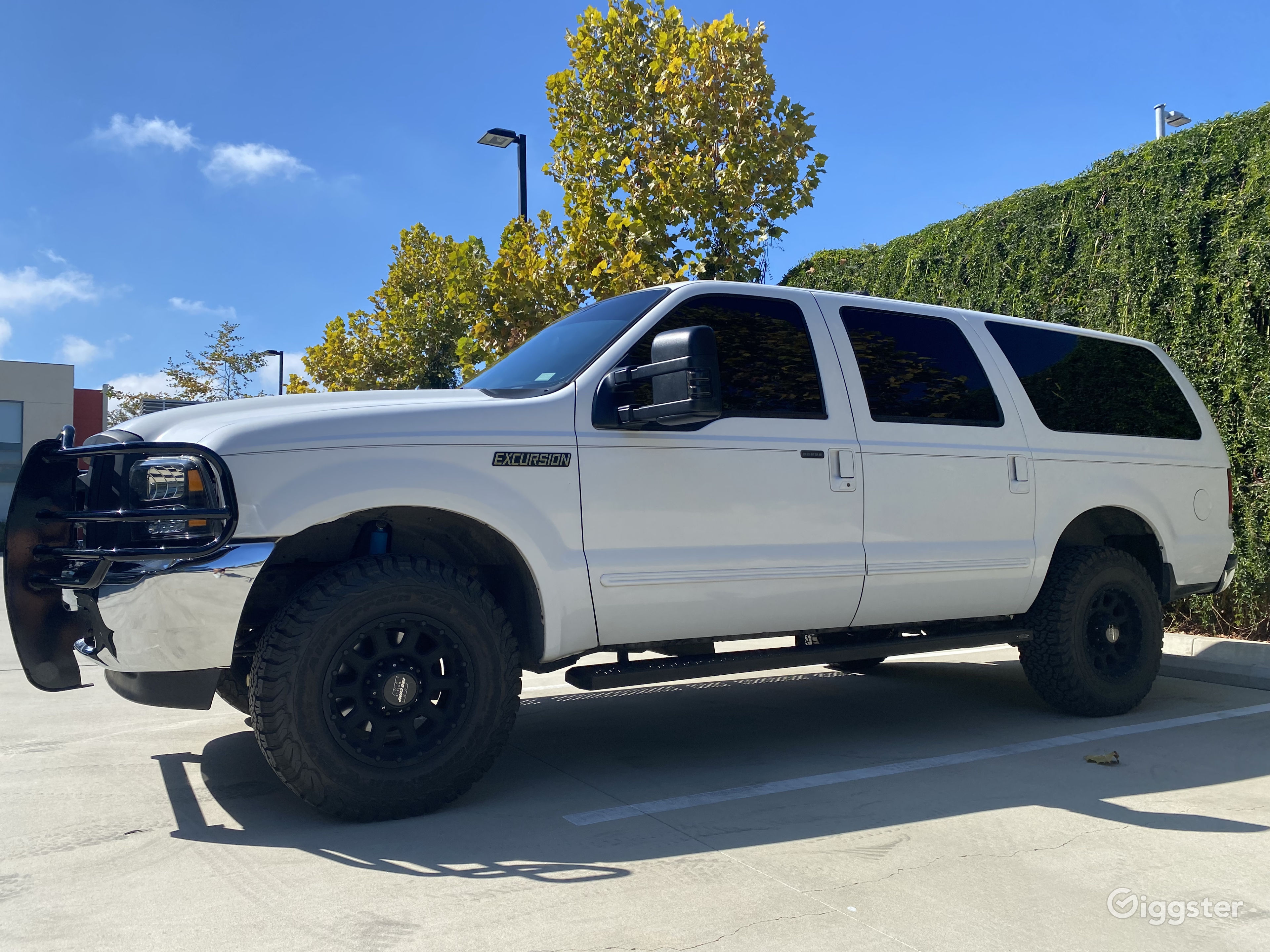 Ford Excursion XLT Off-Road SUV Truck | Rent this location on Giggster