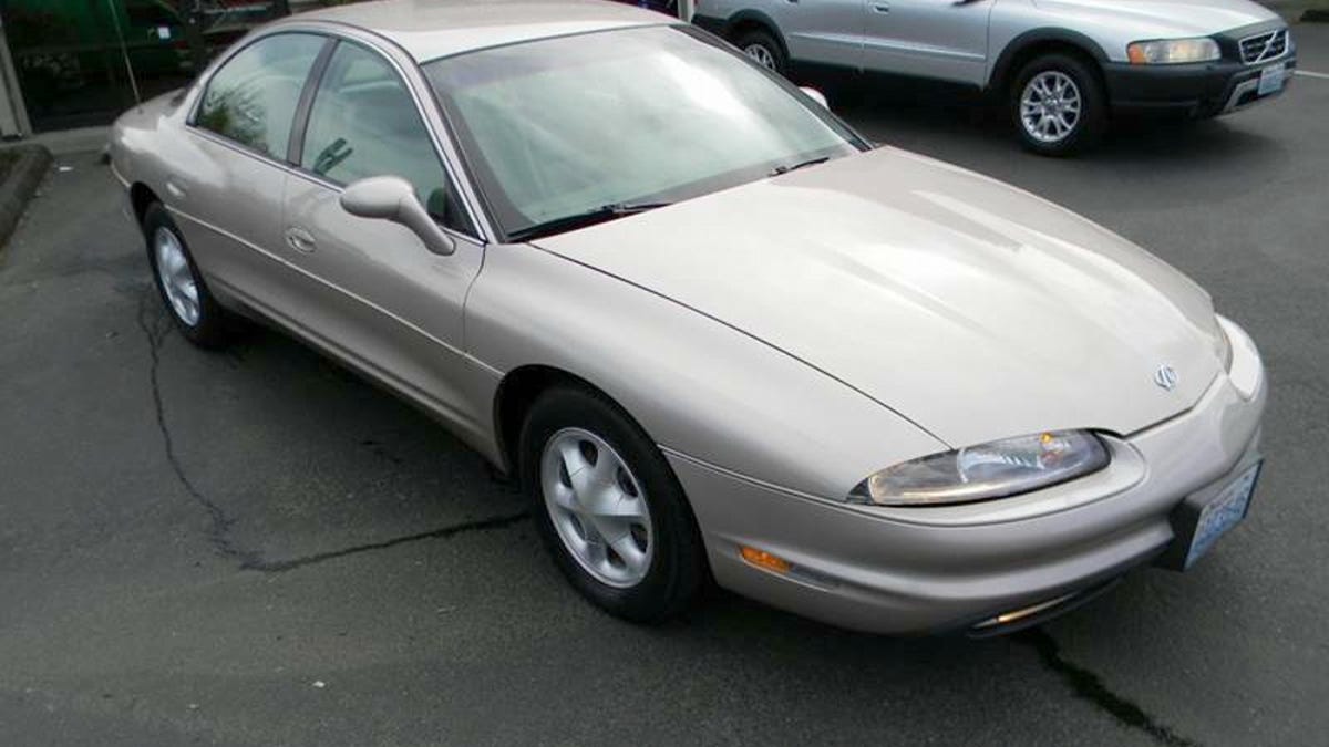 At $3,900, Could This 1999 Olds Aurora Be An Awe Inspiring Sight?