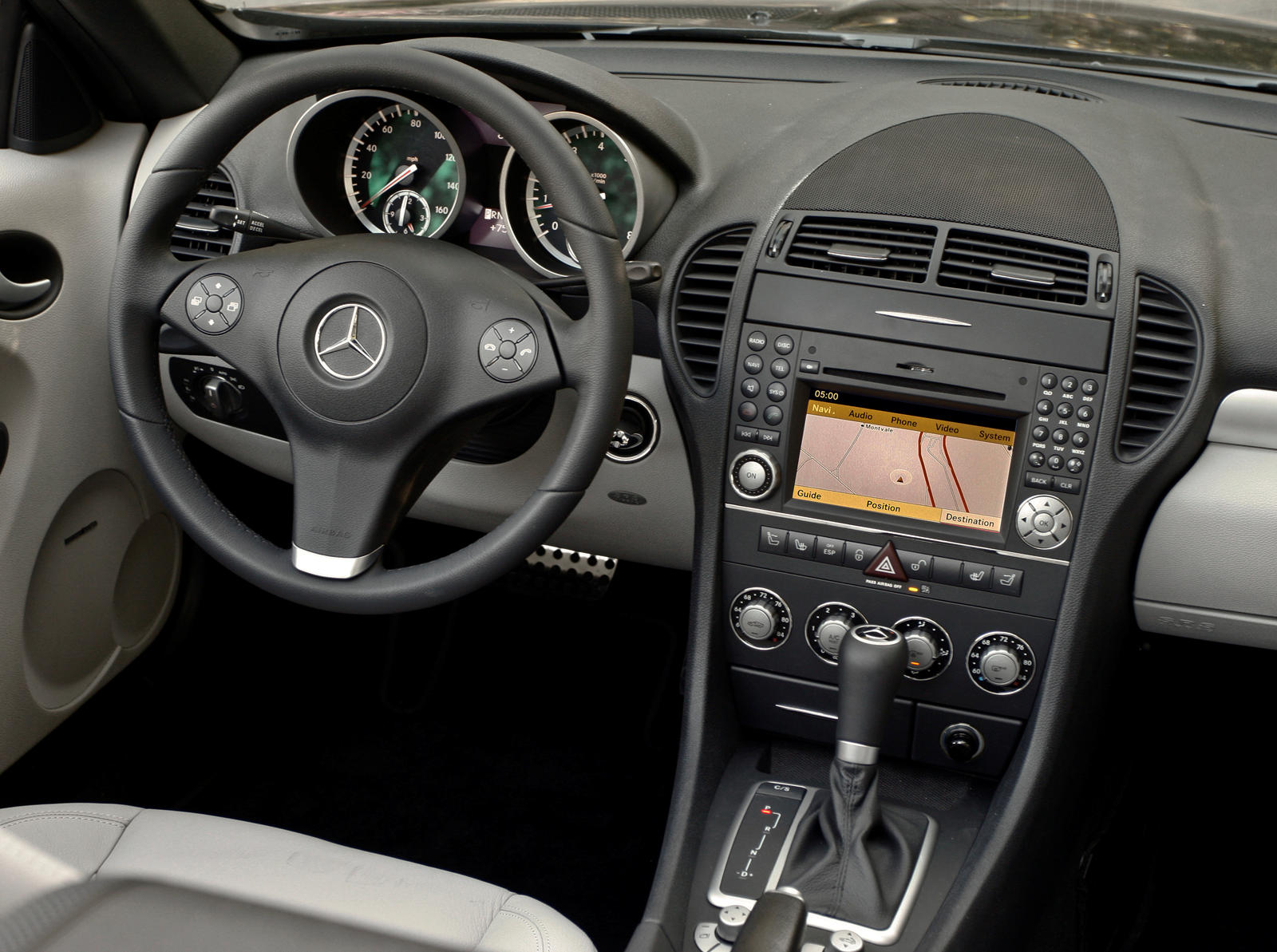 2009 Mercedes-Benz SLK-Class Interior Photos | CarBuzz