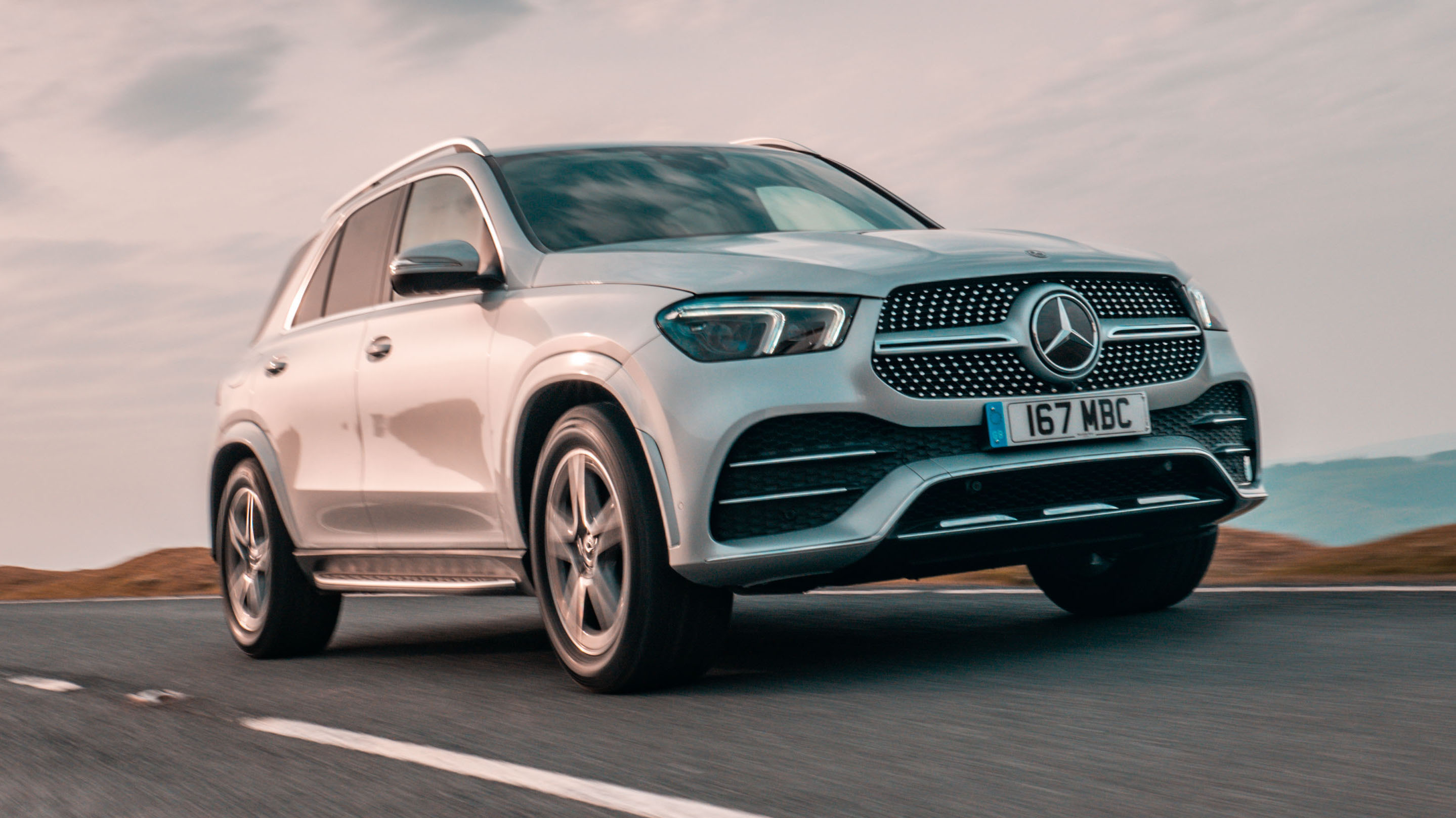 Mercedes-Benz GLE Driving, Engines & Performance | Top Gear