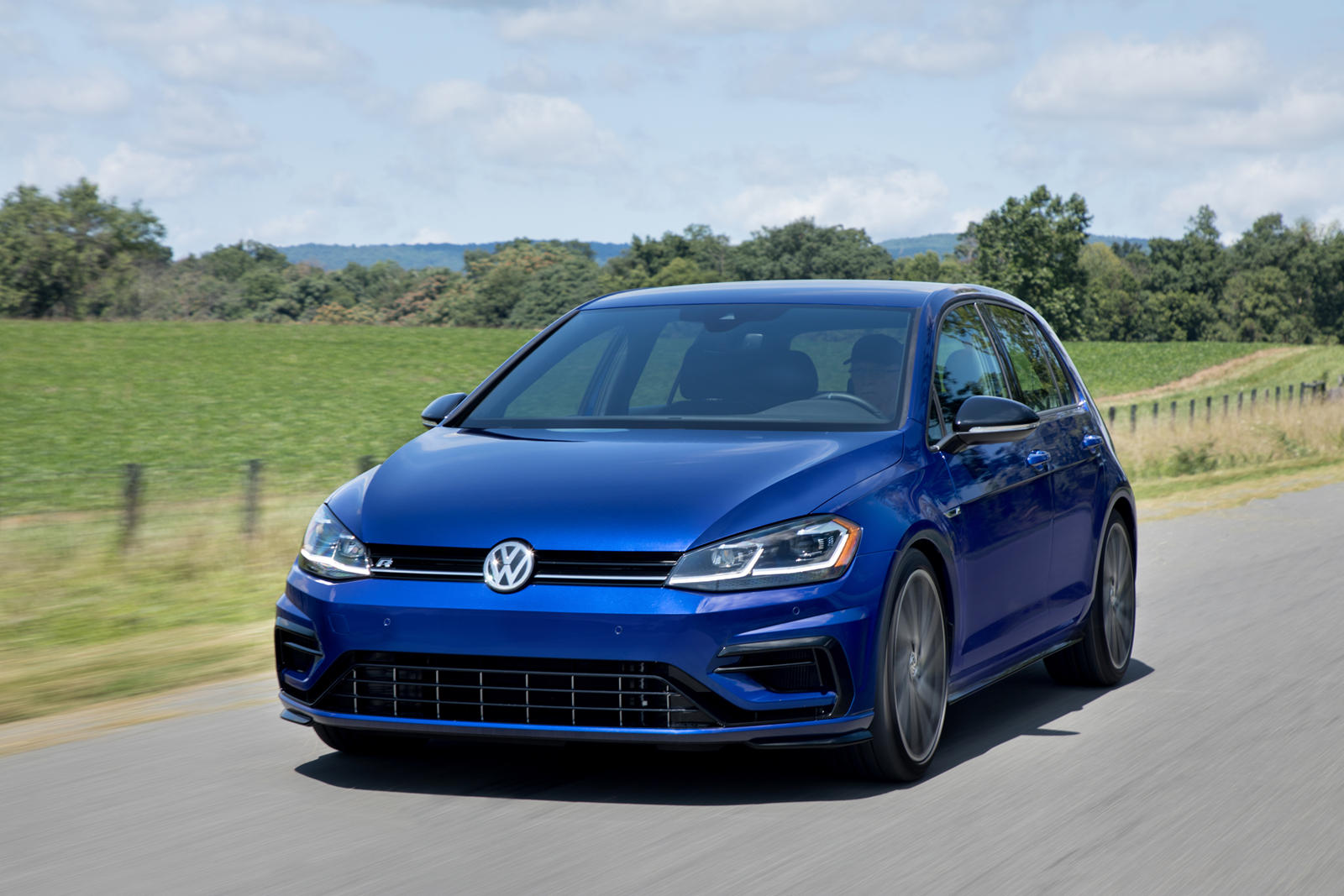 2019 Volkswagen Golf R Review, Pricing | VW Golf R Hatchback Models |  CarBuzz