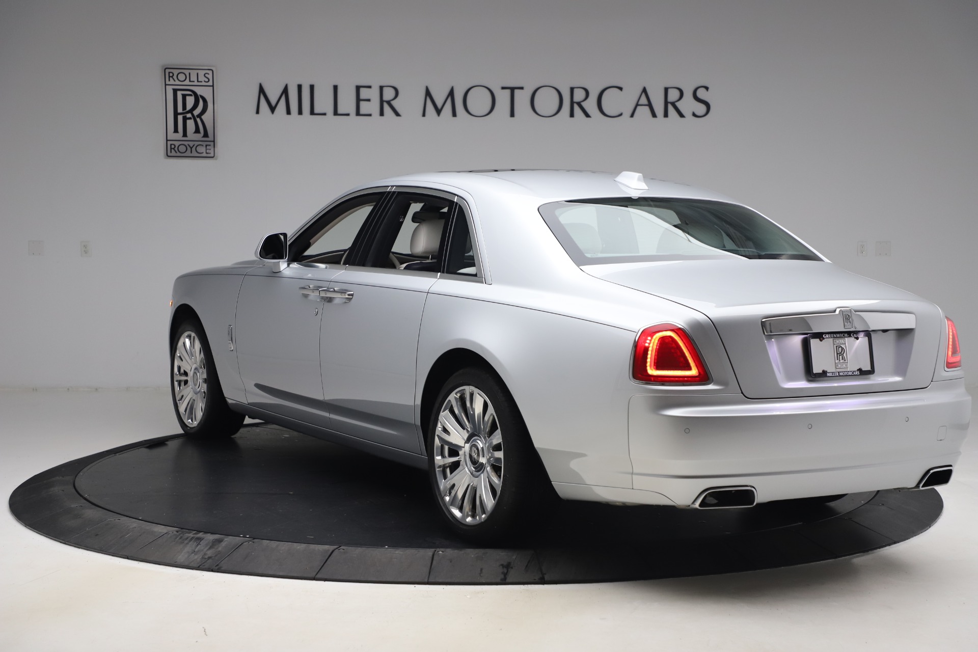 Pre-Owned 2018 Rolls-Royce Ghost For Sale (Special Pricing) | Bugatti of  Greenwich Stock #7986
