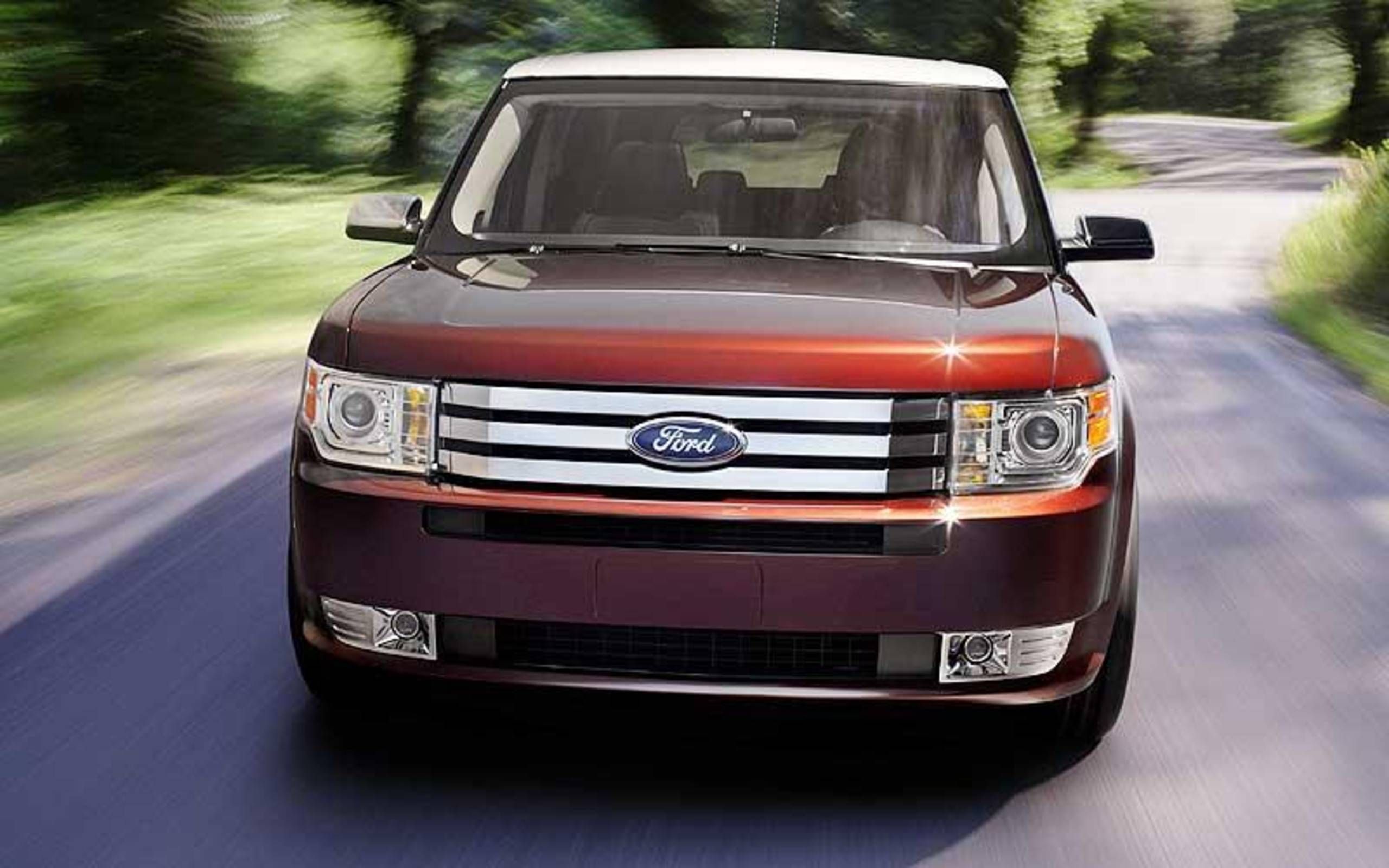 2009 Ford Flex: DRIVES: Chillin' on a road trip: New Ford Flex offers  seating for six--and an icemaker