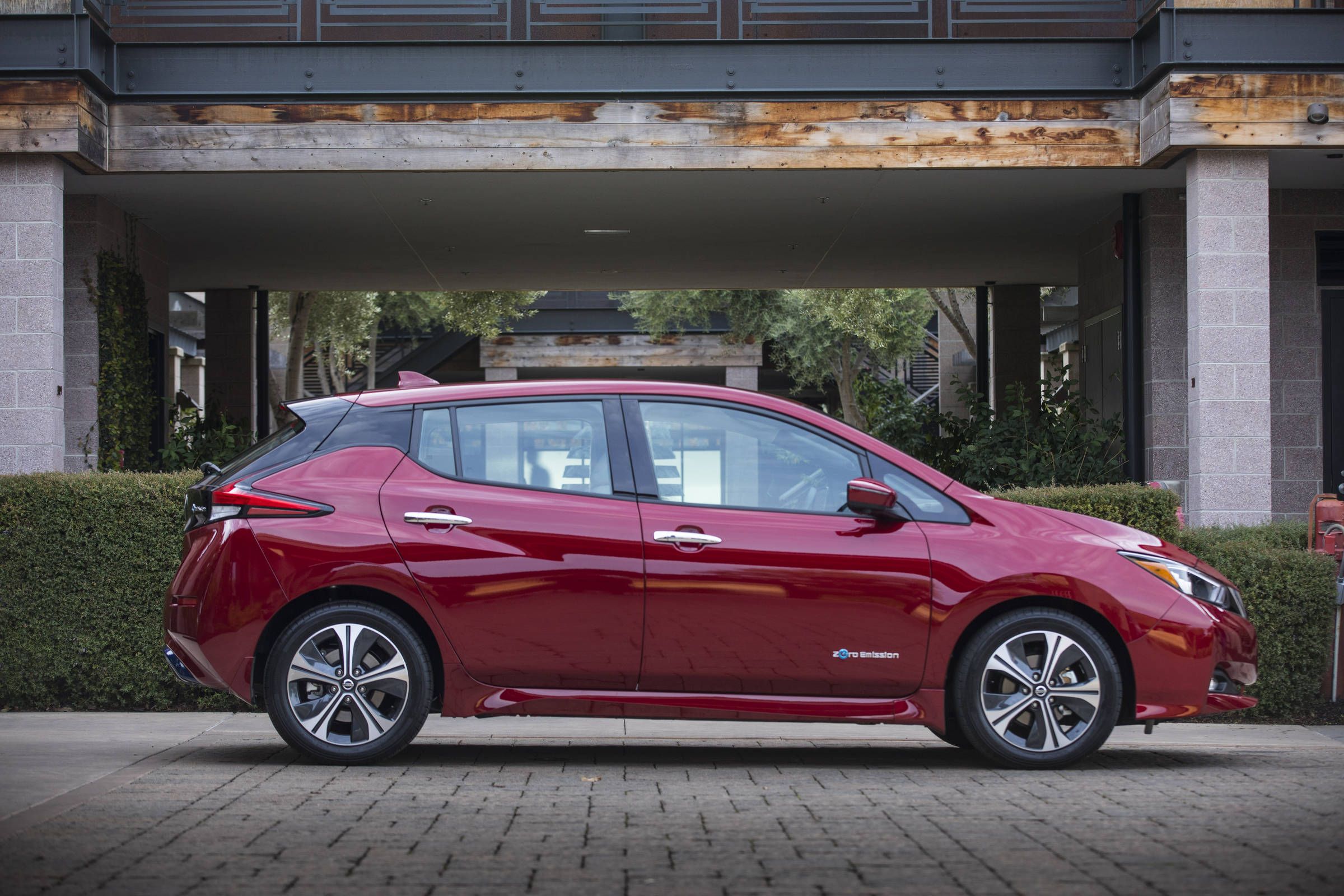 Nissan Leaf long-term test goes 12,731 miles
