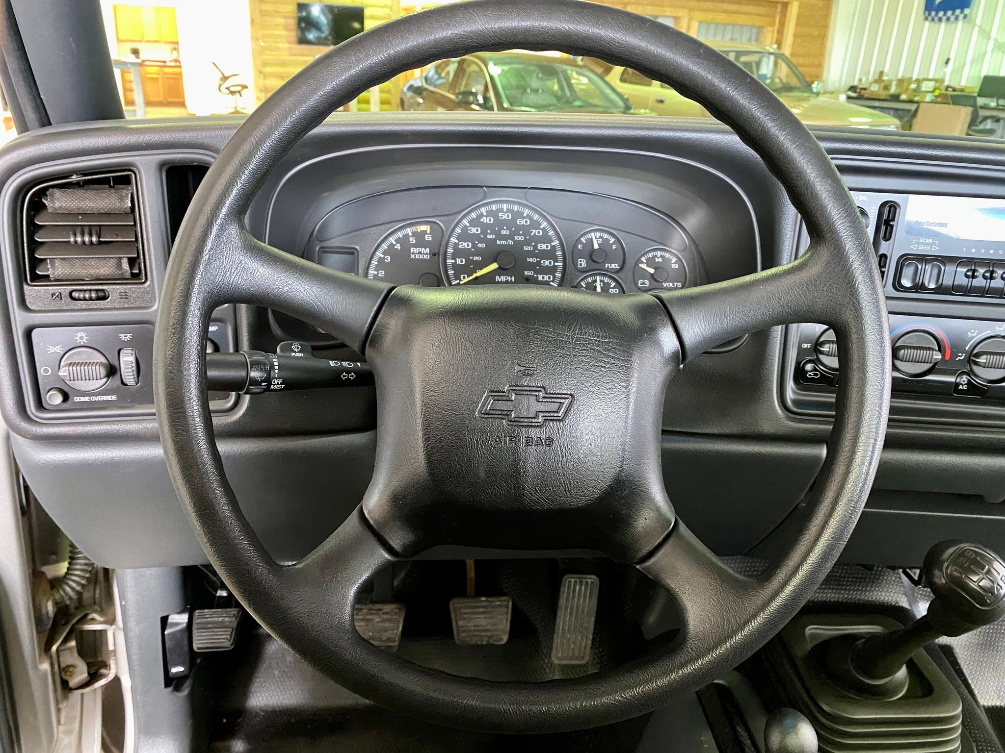 2000 Chevrolet Silverado 1500 V8 4WD Manual Transmission - ShiftedMN