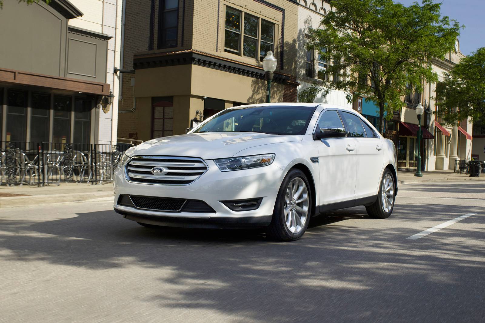 2019 Ford Taurus Review & Ratings | Edmunds