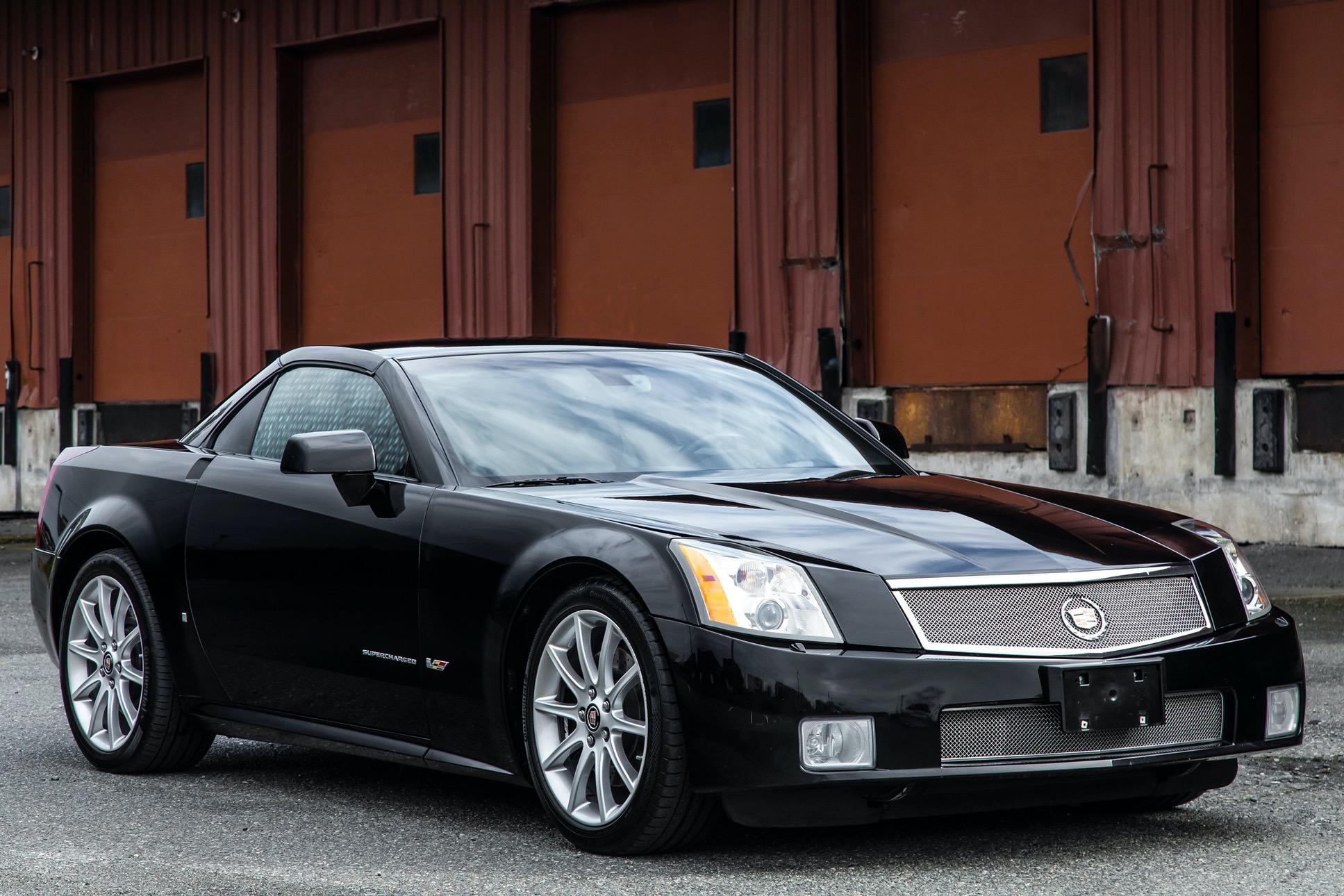 2006 Cadillac XLR-V Supercharged - The official convertible of...? :  r/regularcarreviews