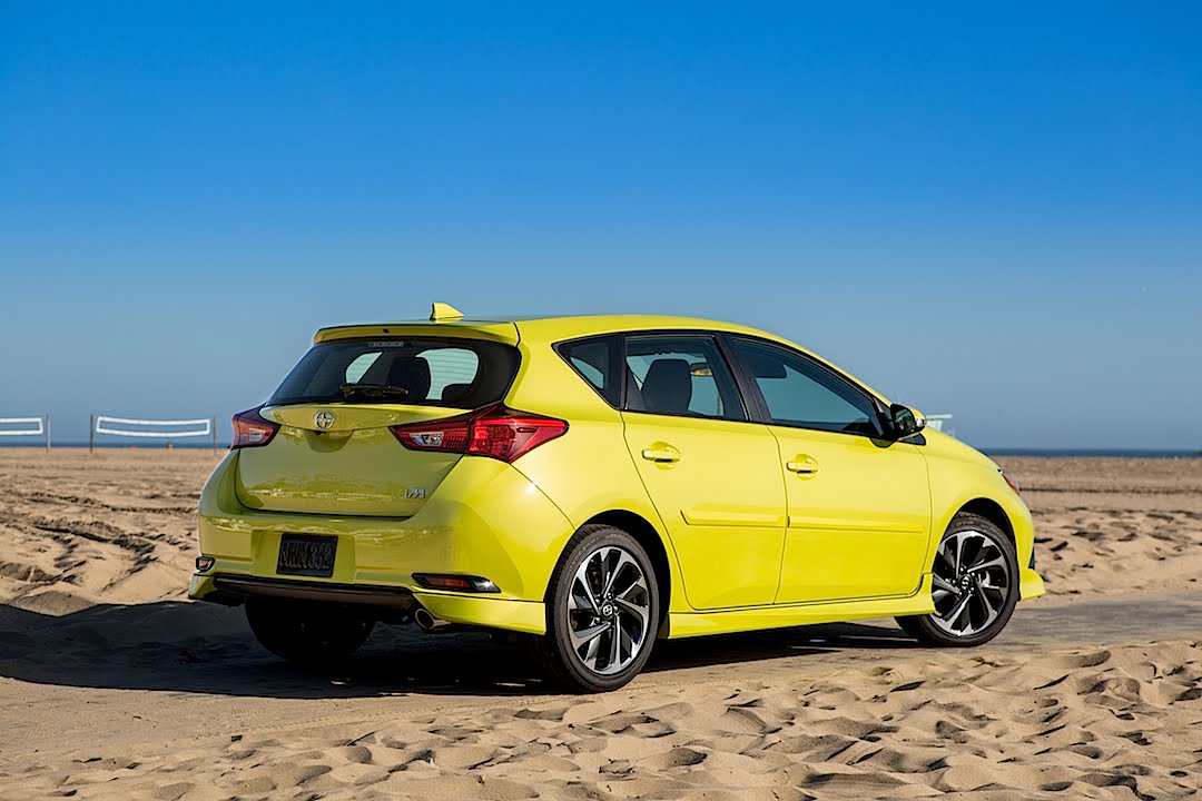 2016 Scion iM FIRST DRIVE REVIEW - YouTube
