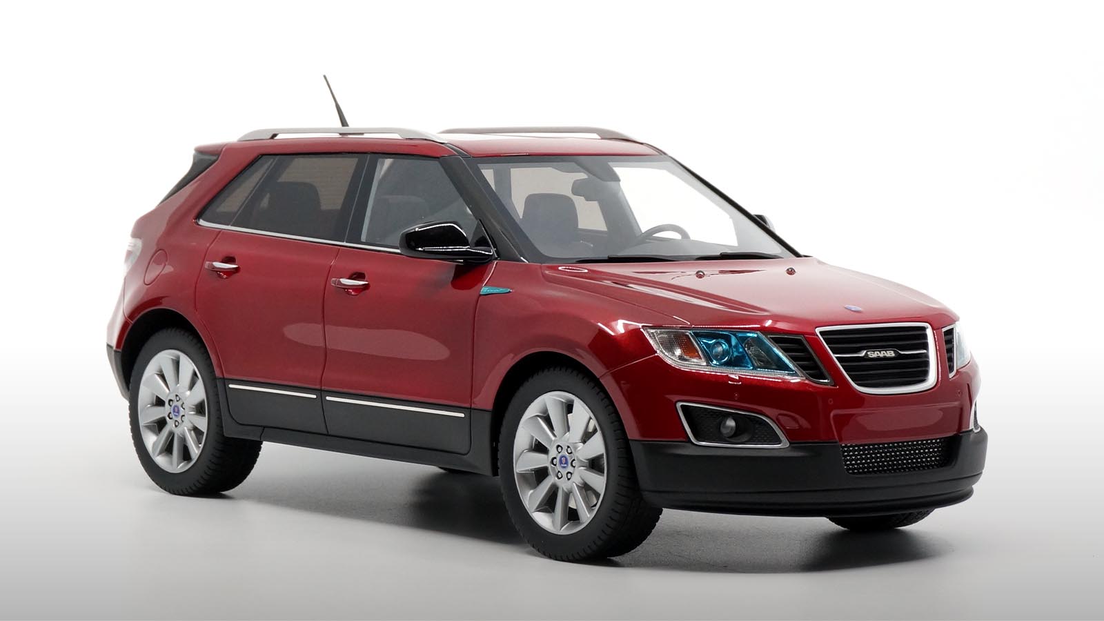 Saab 9-4X | Scale Model Car 1 18 | DNA Collectibles
