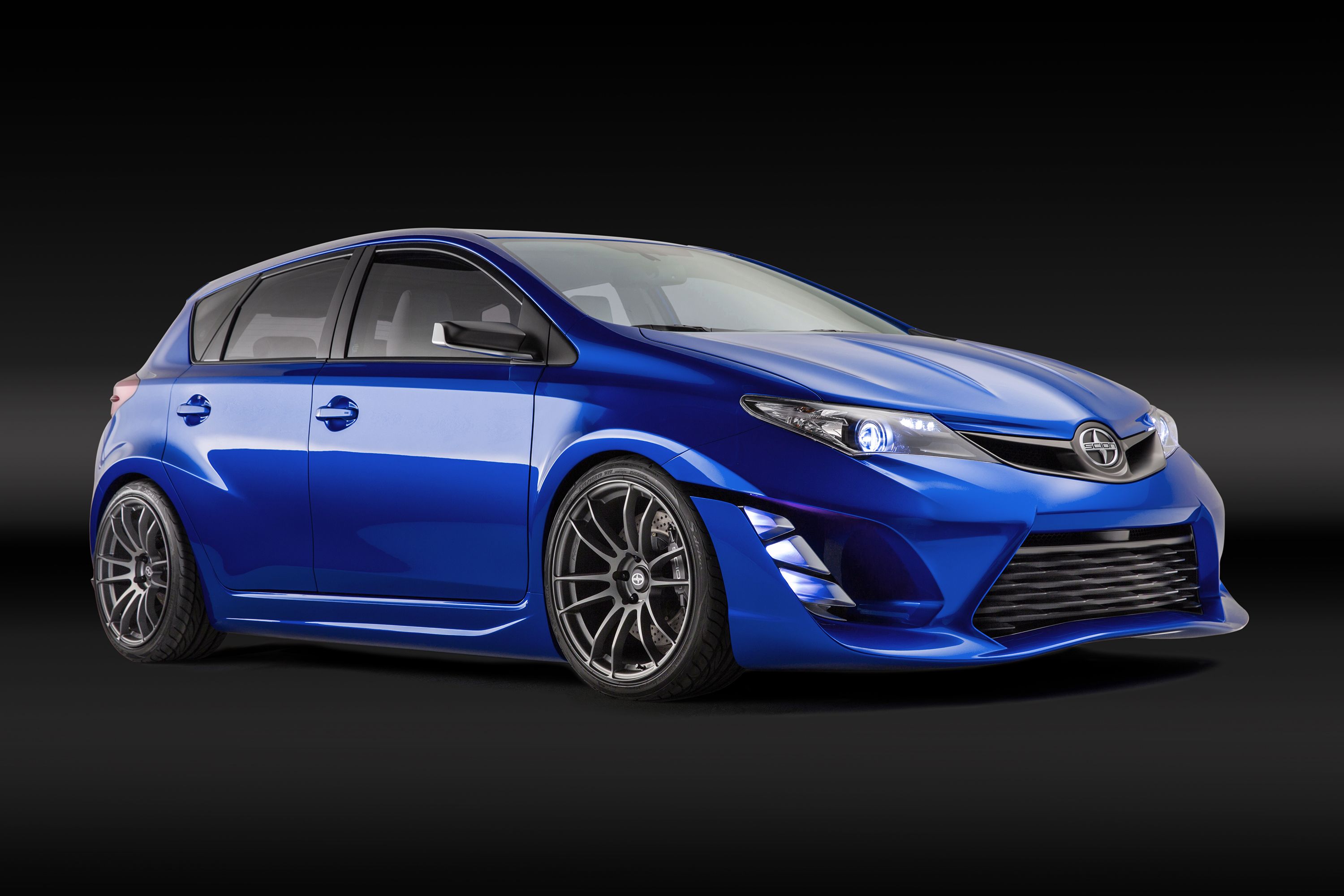 Modern and Magnetic: Scion iM Concept Car to Debut at LA Auto Show - Toyota  USA Newsroom