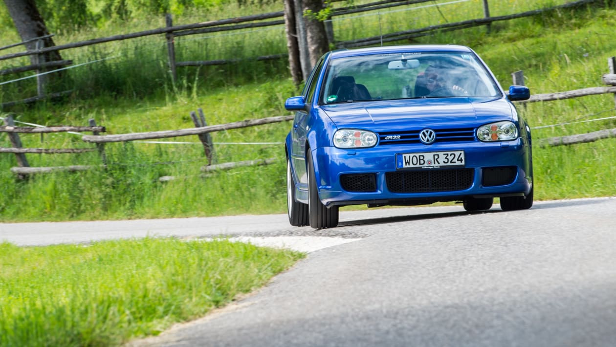 Volkswagen Golf (Mk4) R32 - review, history and used buying guide | evo