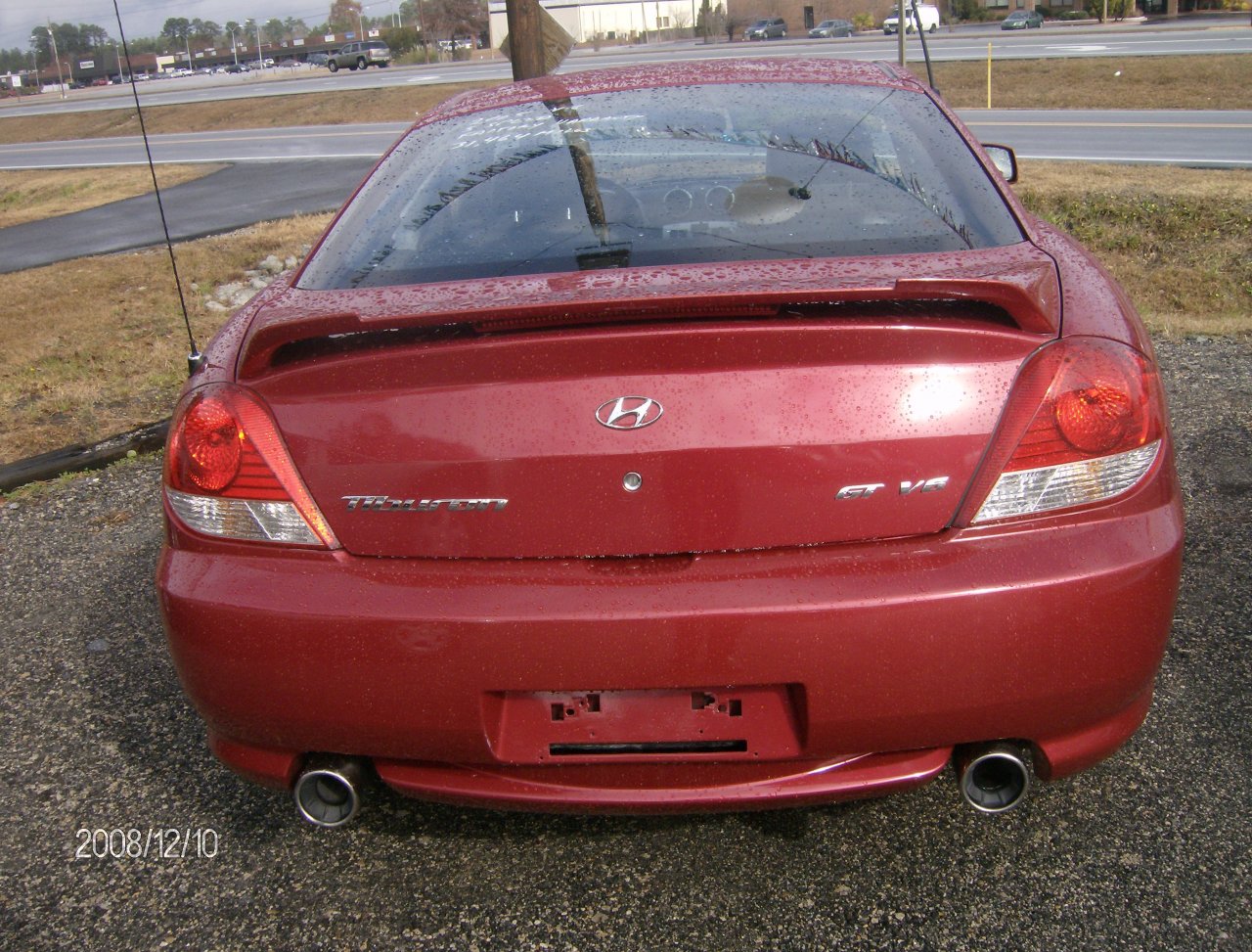 Rear of the 2005 Hyundai Tiburon GT V6 5-Speed by 2002_Honda_Civic_Si --  Fur Affinity [dot] net