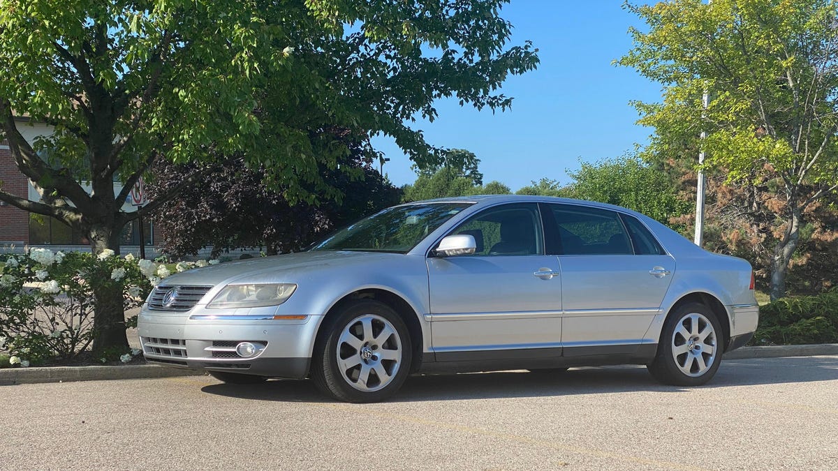 I Bought A Volkswagen Phaeton For $2,500; It Tried To Strand Me