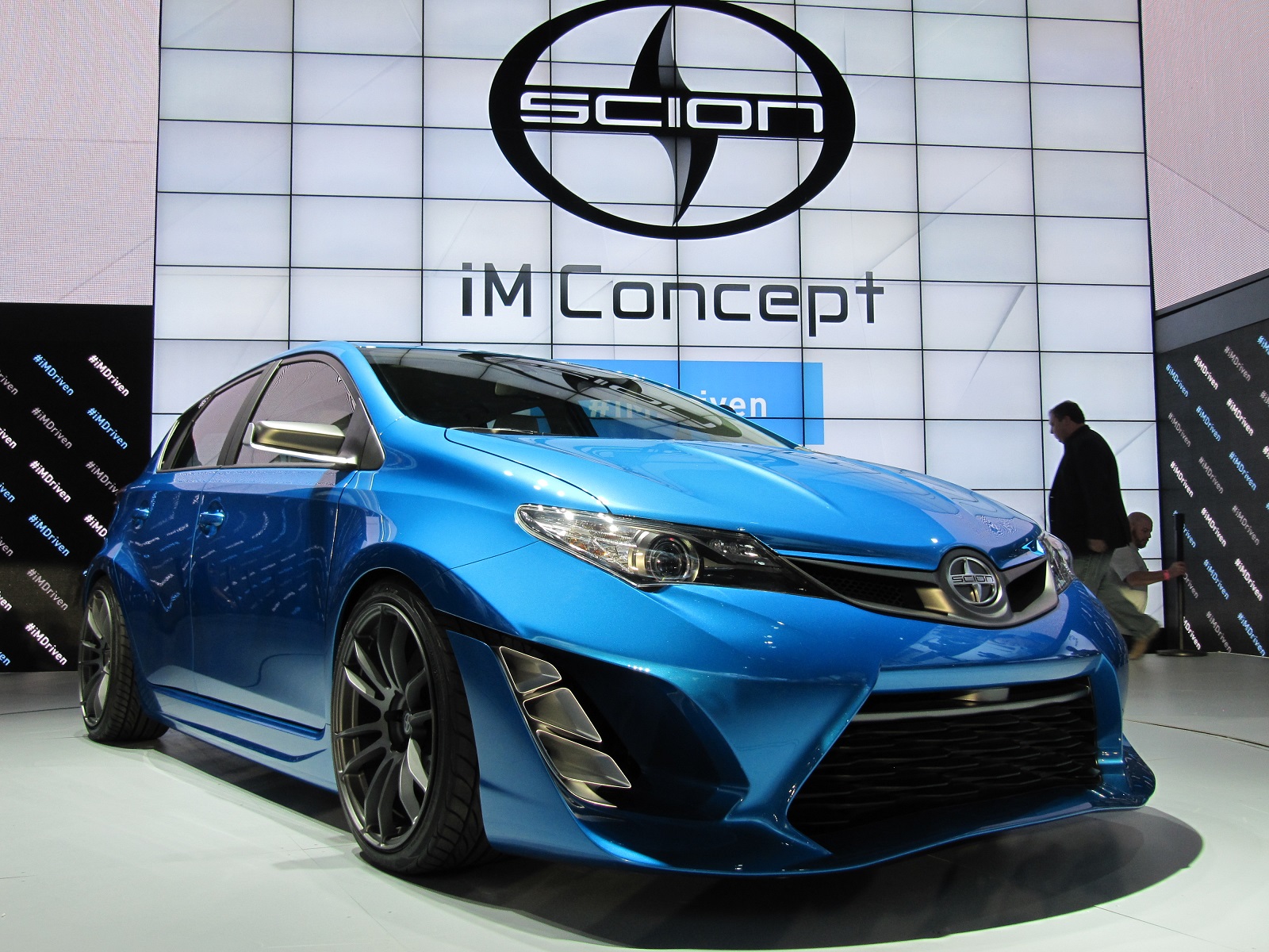 Scion iM Concept Previews New Compact Five-Door Hatchback