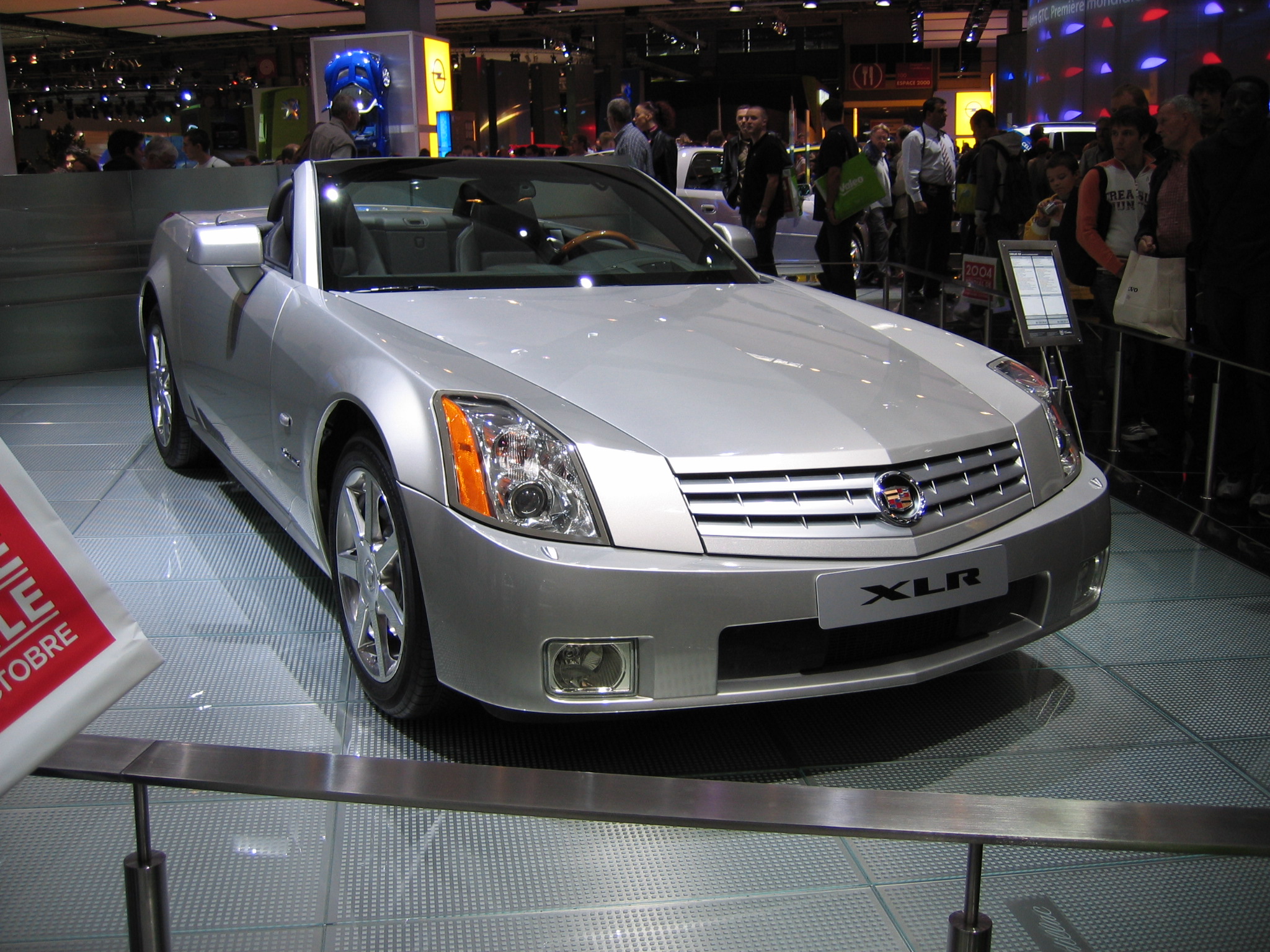 File:Cadillac XLR.JPG - Wikimedia Commons
