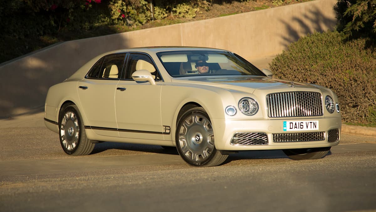 2017 Bentley Mulsanne review - Drive