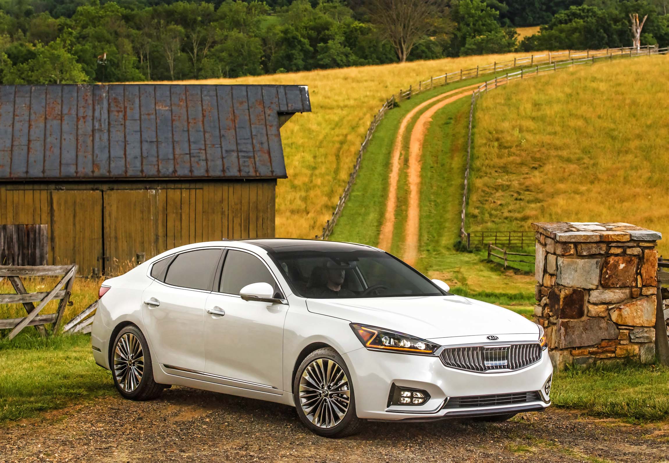 2019 Kia Cadenza Review, Ratings, Specs, Prices, and Photos - The Car  Connection