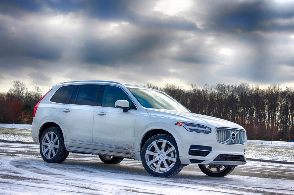 2017 Volvo XC90 T8 – The Big Swede Gets Plugged In – Wheel Bearings