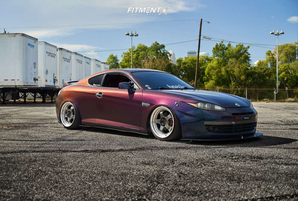 2007 Hyundai Tiburon GT Limited with 18x9.5 Varrstoen Es6 and Achilles  215x45 on Air Suspension | 552704 | Fitment Industries