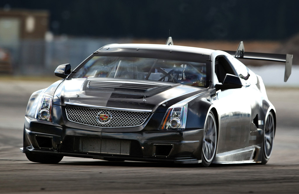 Cadillac CTS-V Coupe Race Car Gets Some Track Time