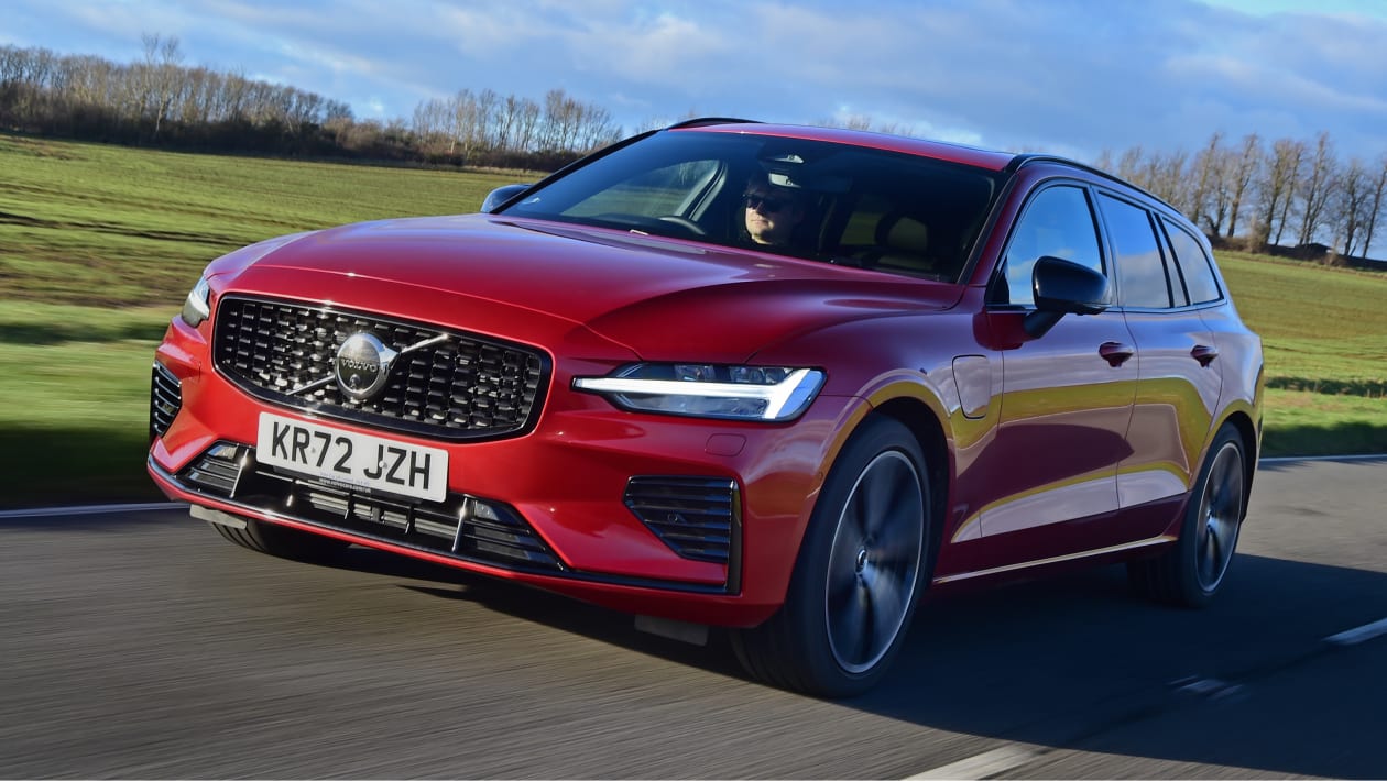 New Volvo V60 T6 Recharge 2023 review | Auto Express