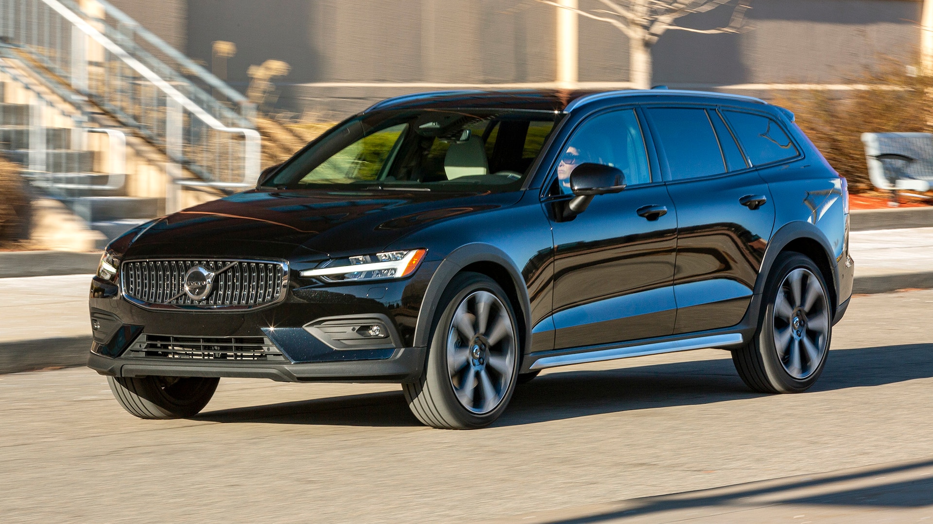 2023 Volvo V60 Cross Country First Test: Can Slick Styling Make Up for  Lackluster Performance, Utility?