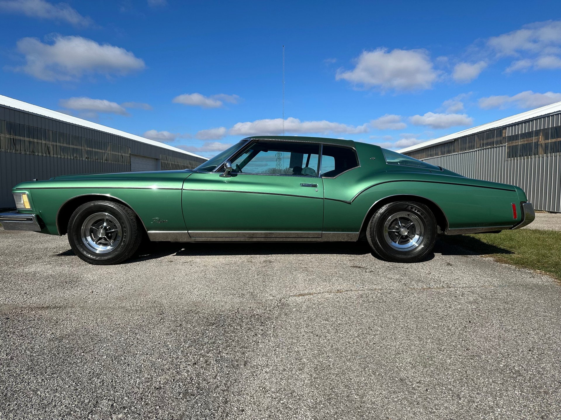 1973 Buick Riviera | Country Classic Cars