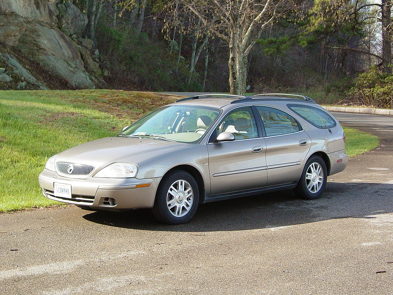File:Mercury Sable Wagon (2004).jpg - Wikimedia Commons