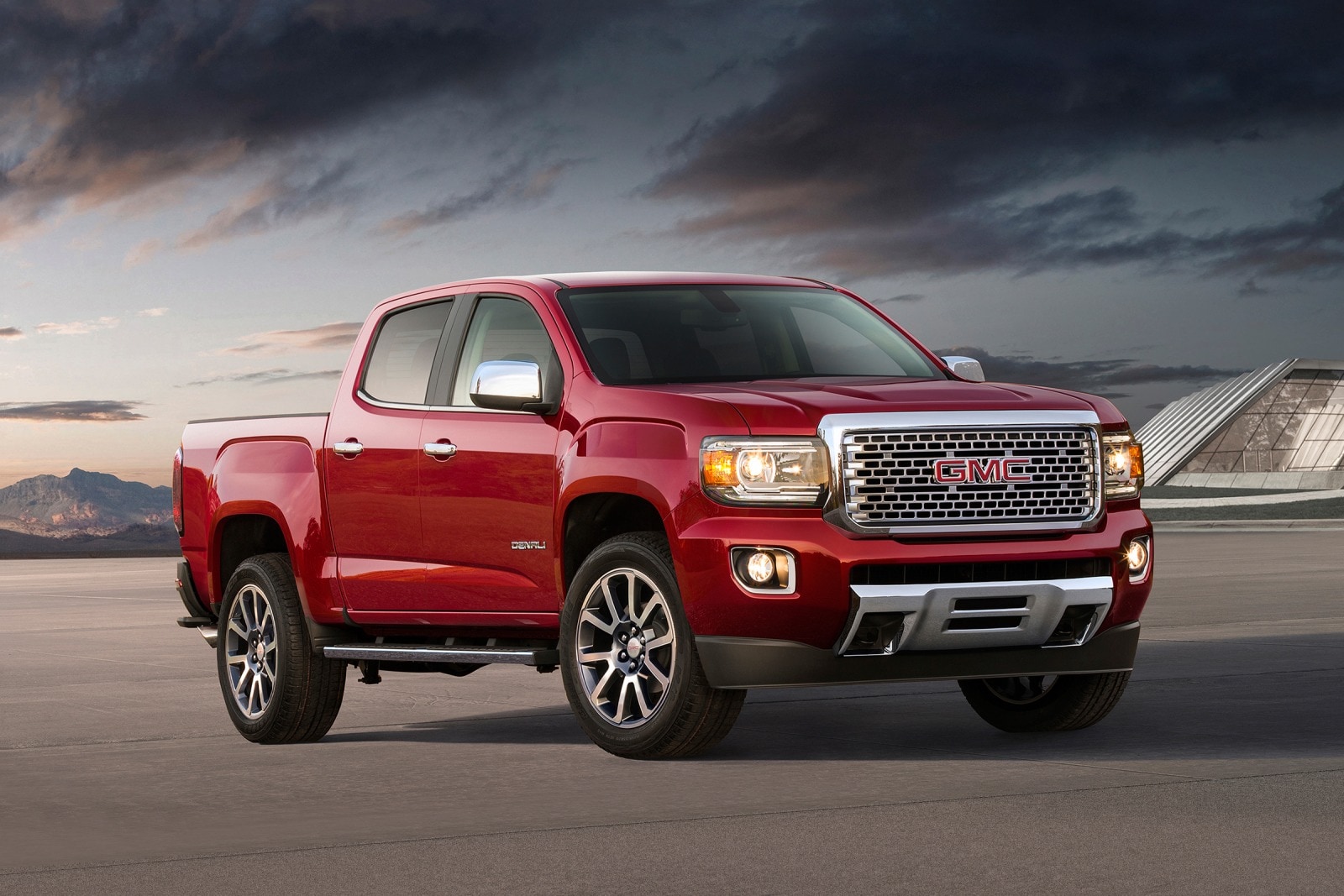 2017 GMC Canyon Review & Ratings | Edmunds