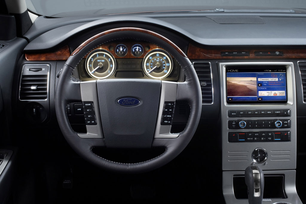Ford Flex interior - Car Body Design