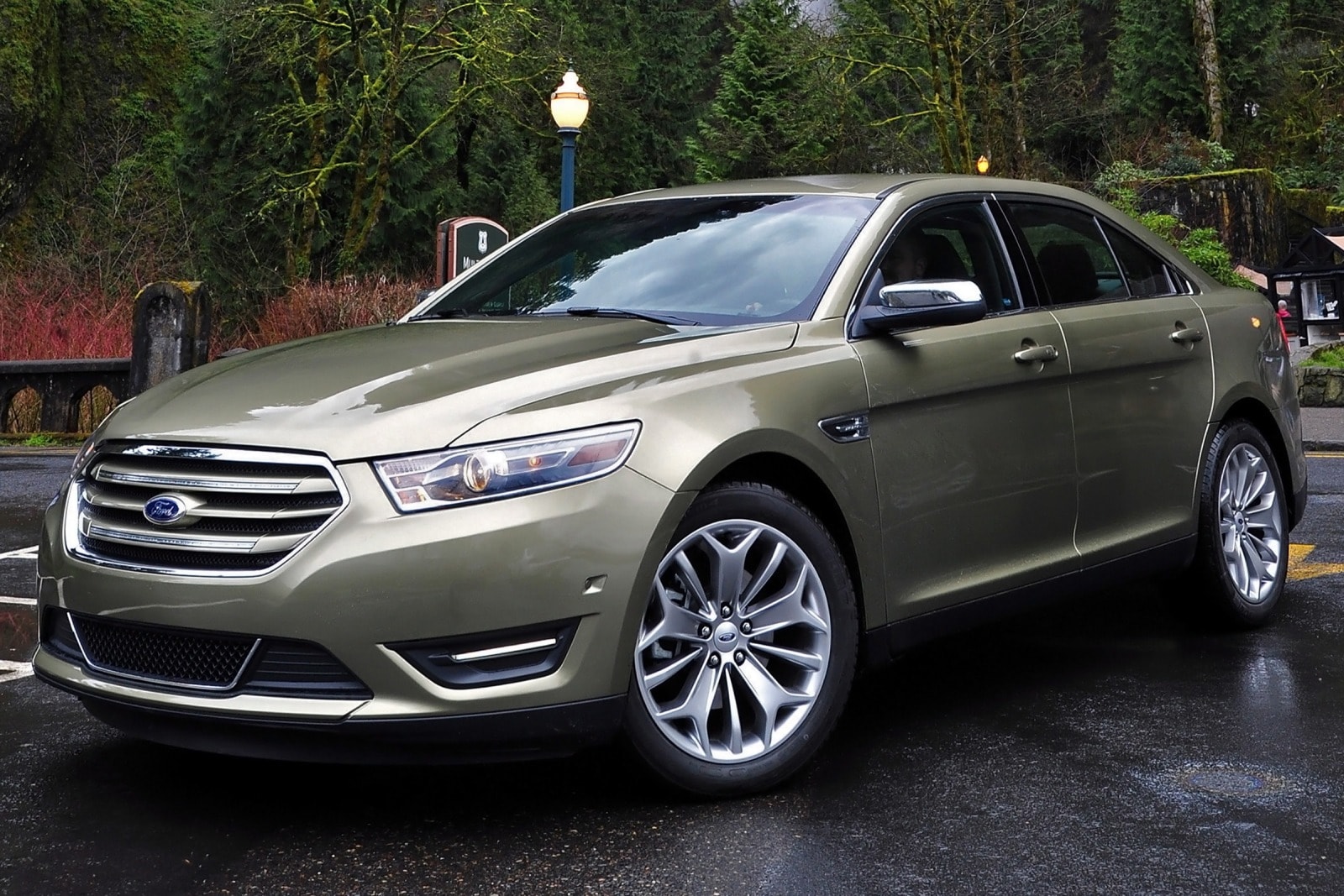 2014 Ford Taurus Review & Ratings | Edmunds