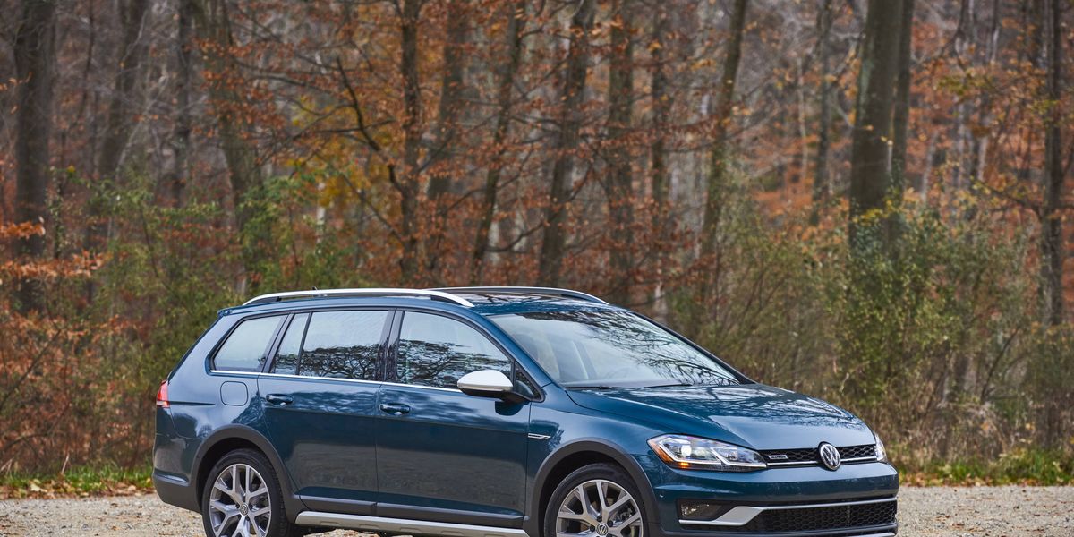 2018 Volkswagen Golf Alltrack essentials: Quick (ish), fun, and  well-equipped