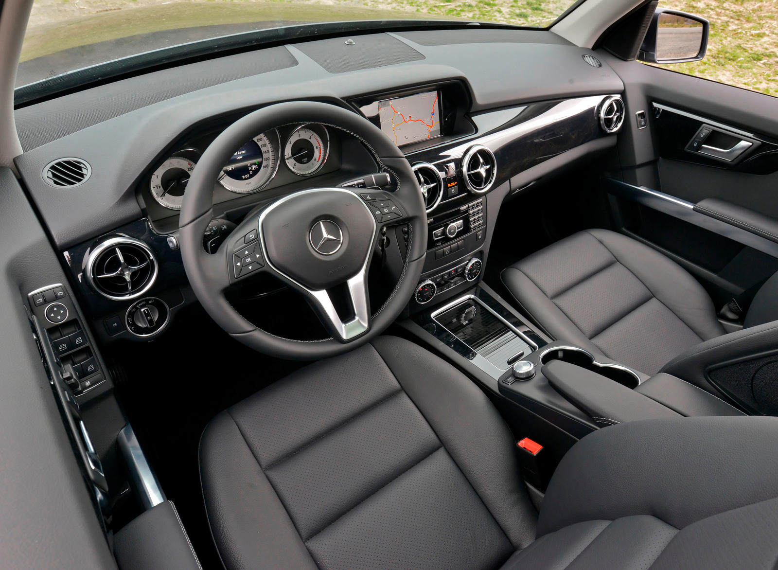 2014 Mercedes-Benz GLK-Class Interior Photos | CarBuzz