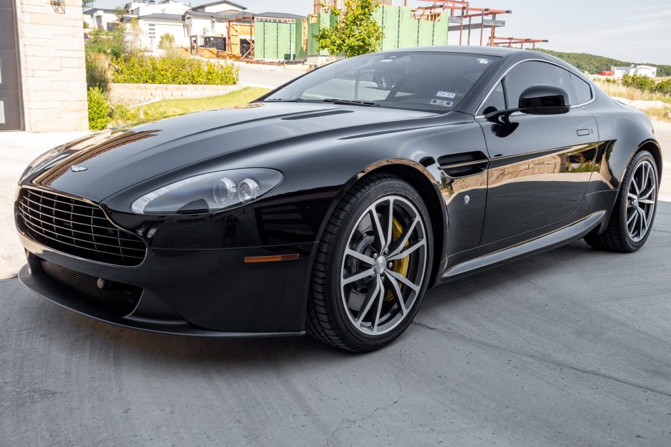 3,500-Mile 2014 Aston Martin V8 Vantage for sale on BaT Auctions - sold for  $82,500 on October 30, 2021 (Lot #58,465) | Bring a Trailer