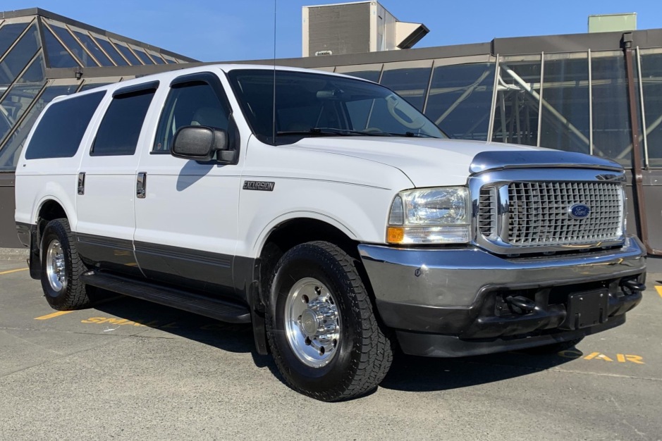 2003 Ford Excursion XLT for sale on BaT Auctions - closed on November 10,  2022 (Lot #90,251) | Bring a Trailer