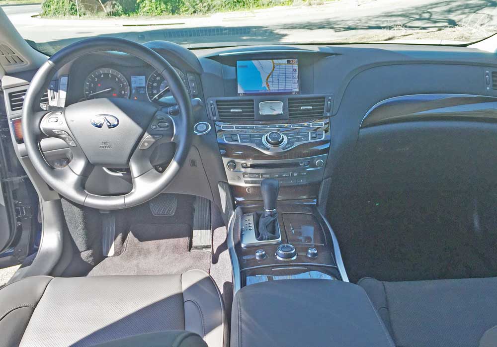 2016 Infiniti Q70L 5.6 AWD Test Drive | Our Auto Expert