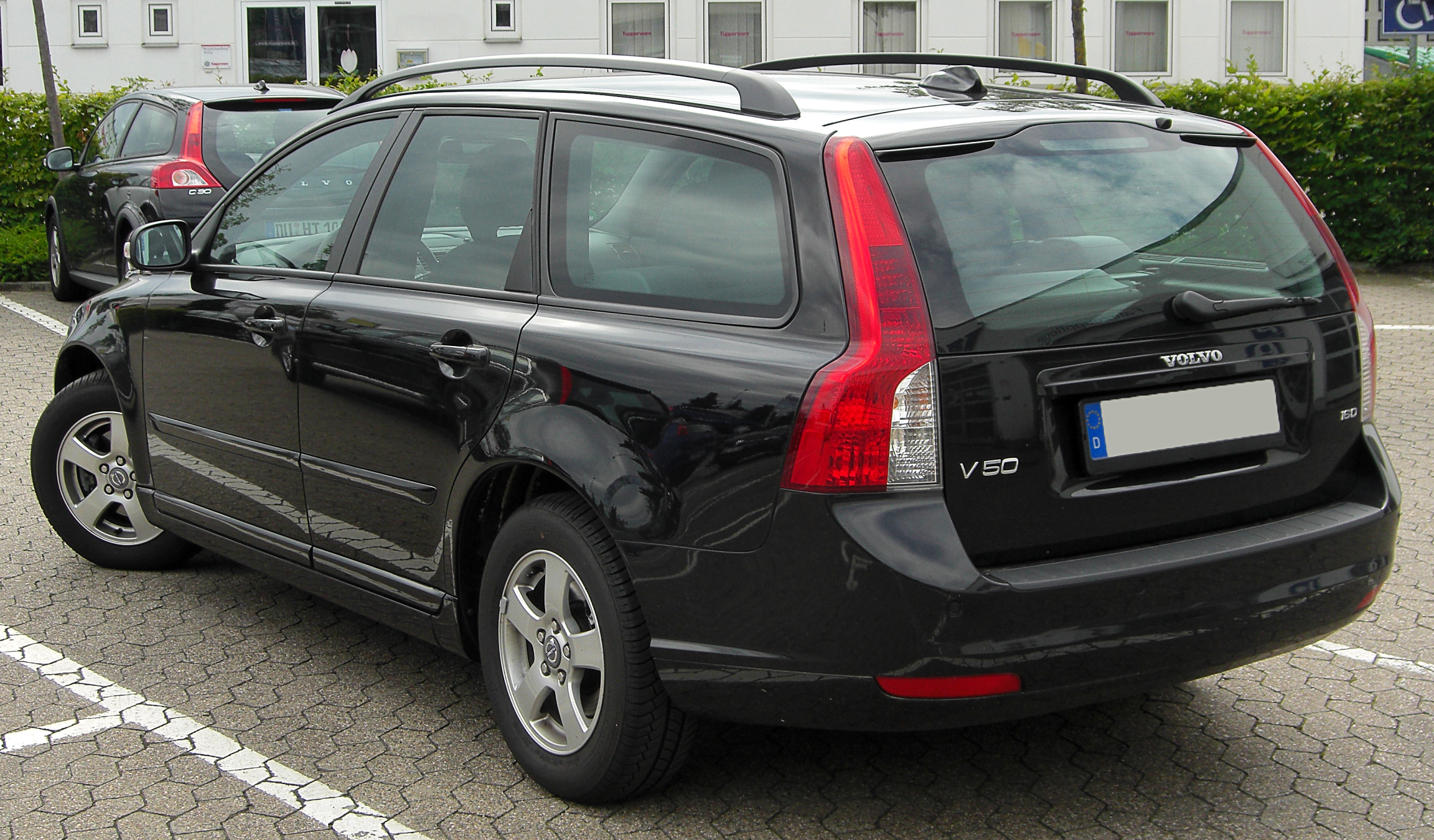 File:Volvo V50 1.6 D Facelift rear 20100731.jpg - Wikimedia Commons