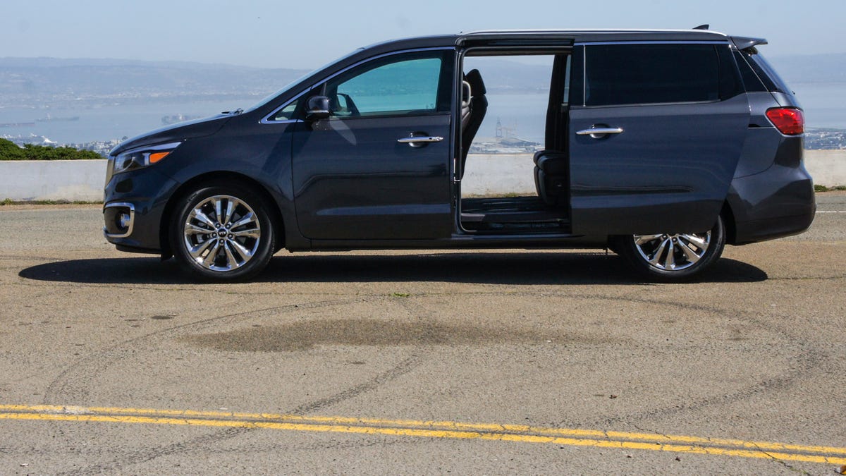 2015 Kia Sedona review: Kia Sedona Limited a minivan for executive  transport - CNET