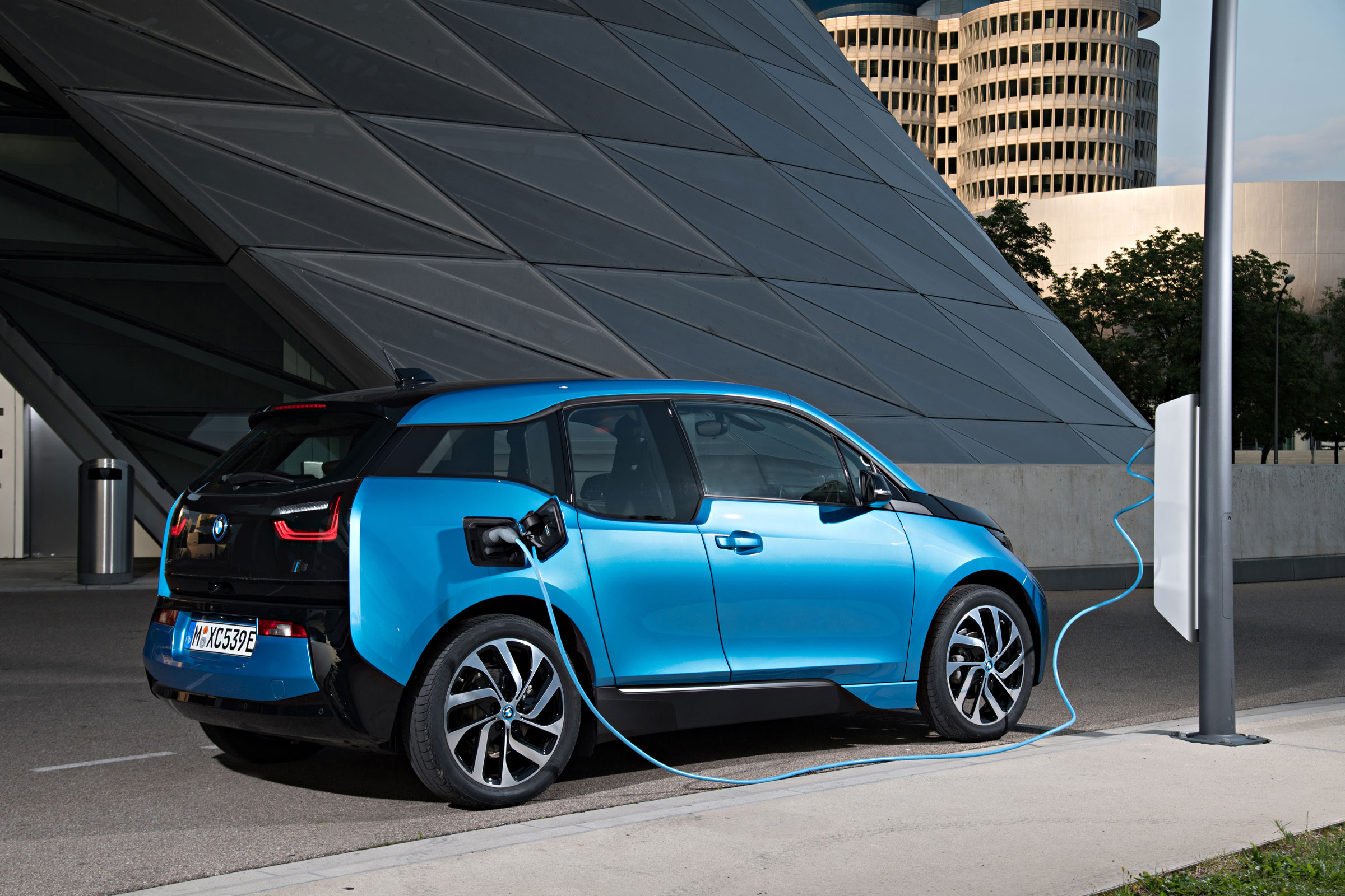 BMW i3 (2013-2022) range, battery & charging | DrivingElectric
