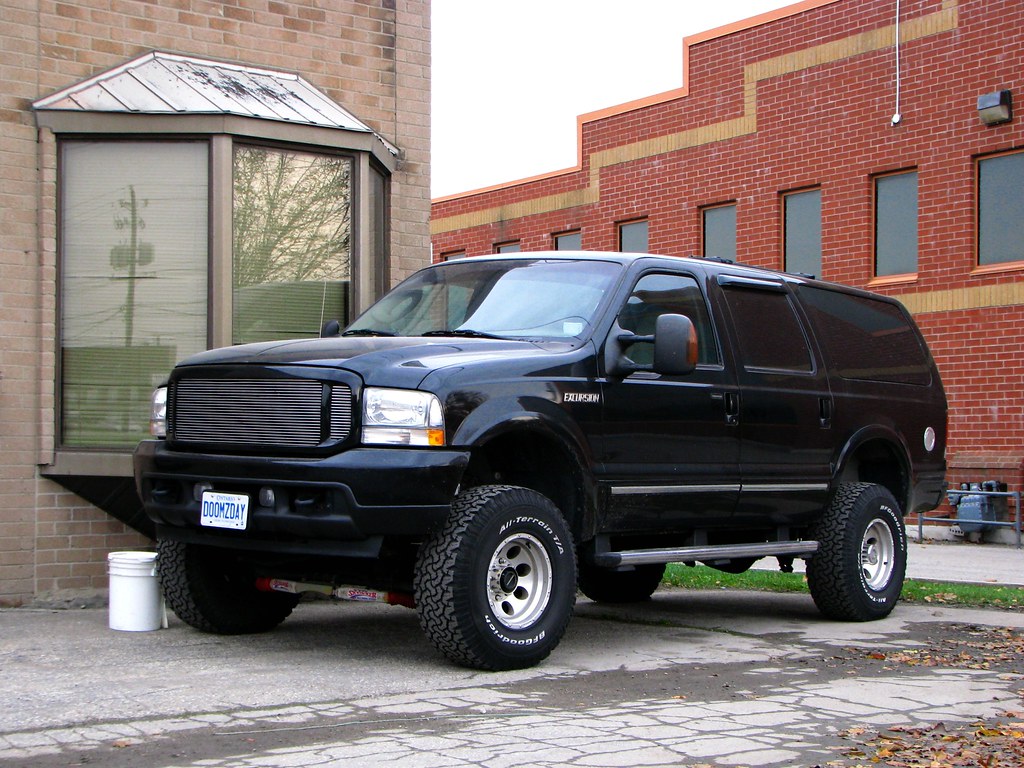 Lifted Ford Excursion | One of the Last shots taken with my … | Flickr