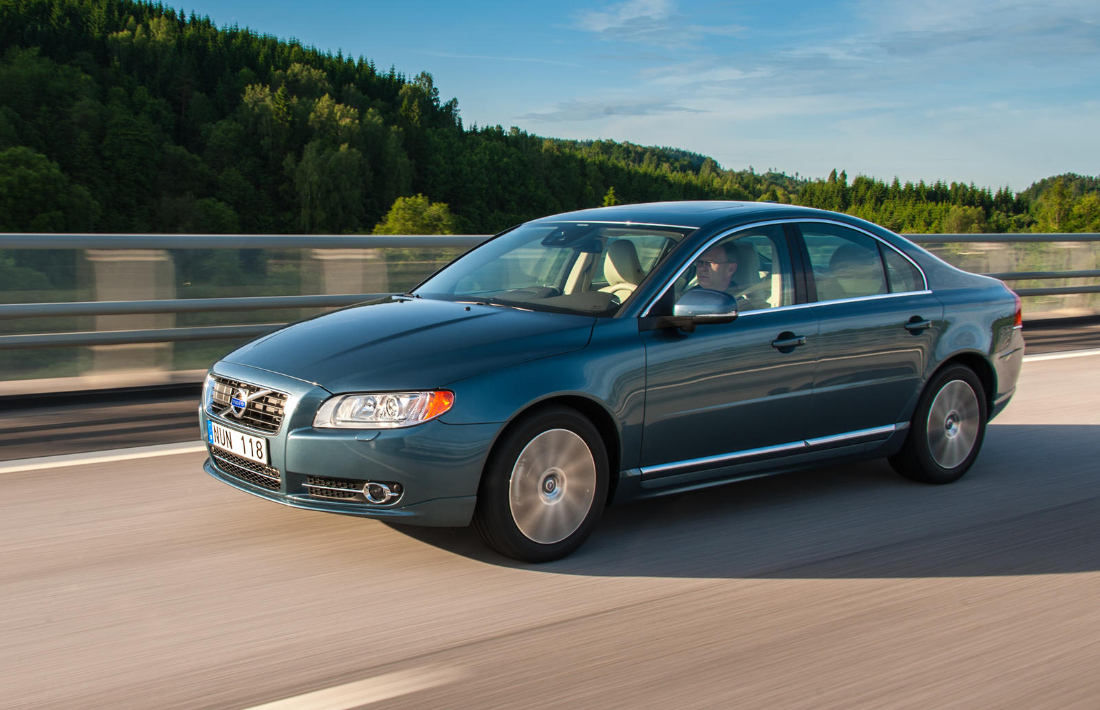 2011 Volvo S80: Review, Trims, Specs, Price, New Interior Features,  Exterior Design, and Specifications | CarBuzz