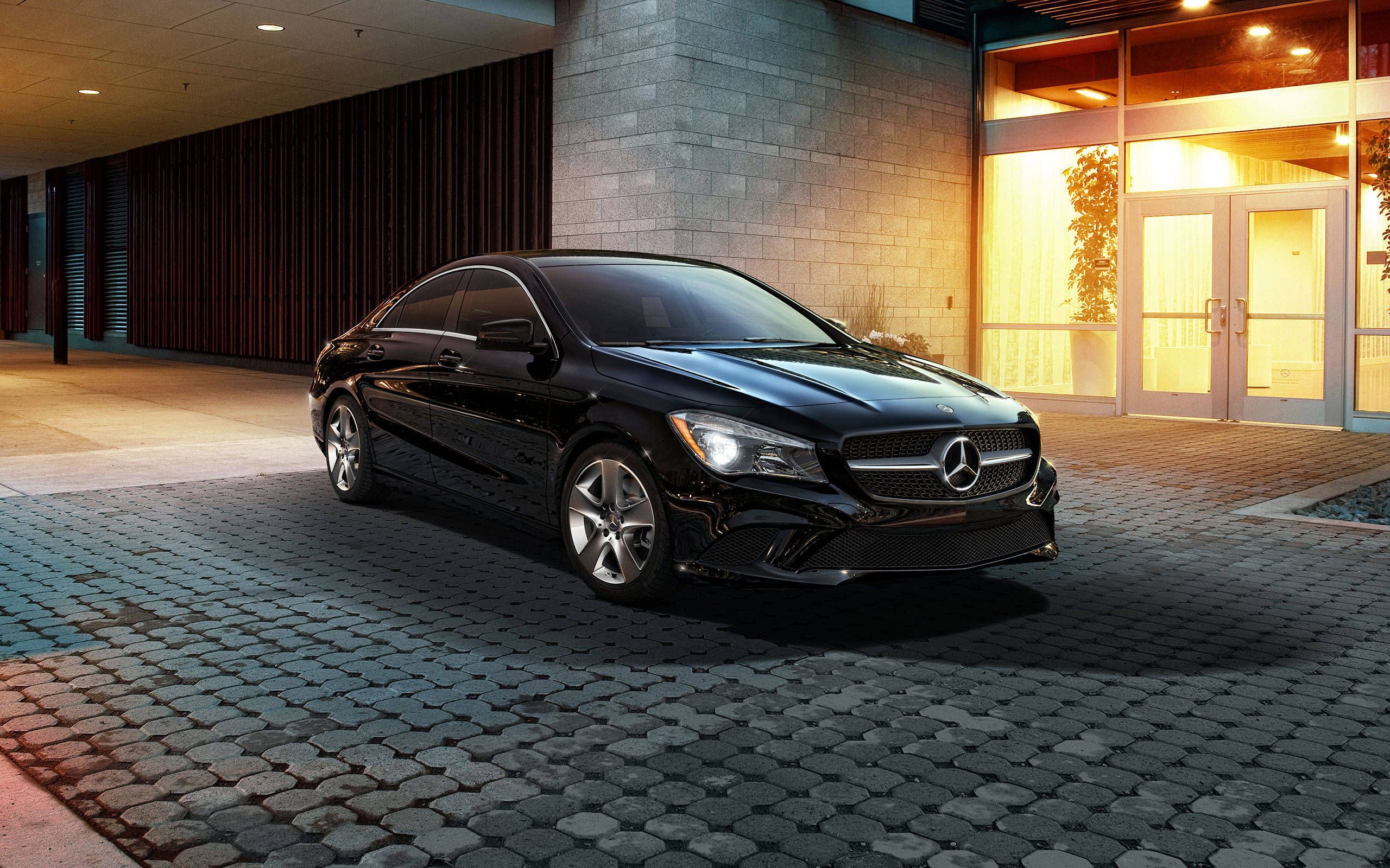 2015 Mercedes-Benz CLA250 4Matic review notes: premium, luxury or neither?