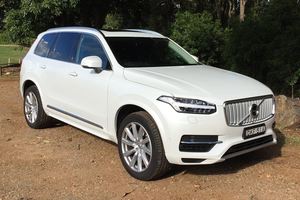 Volvo XC90 T8 hybrid 2017 review | CarsGuide